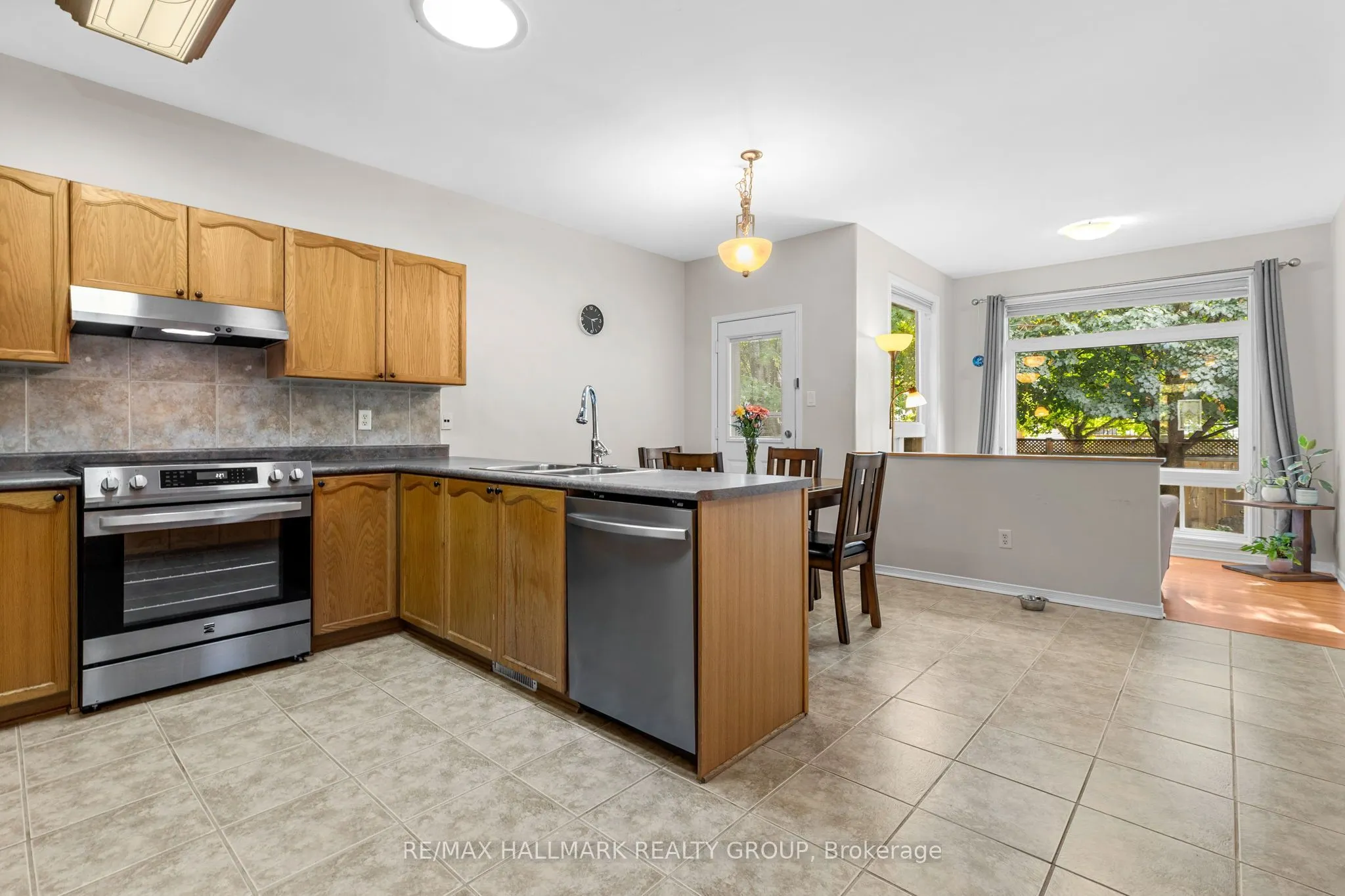 5 Rayburn Street