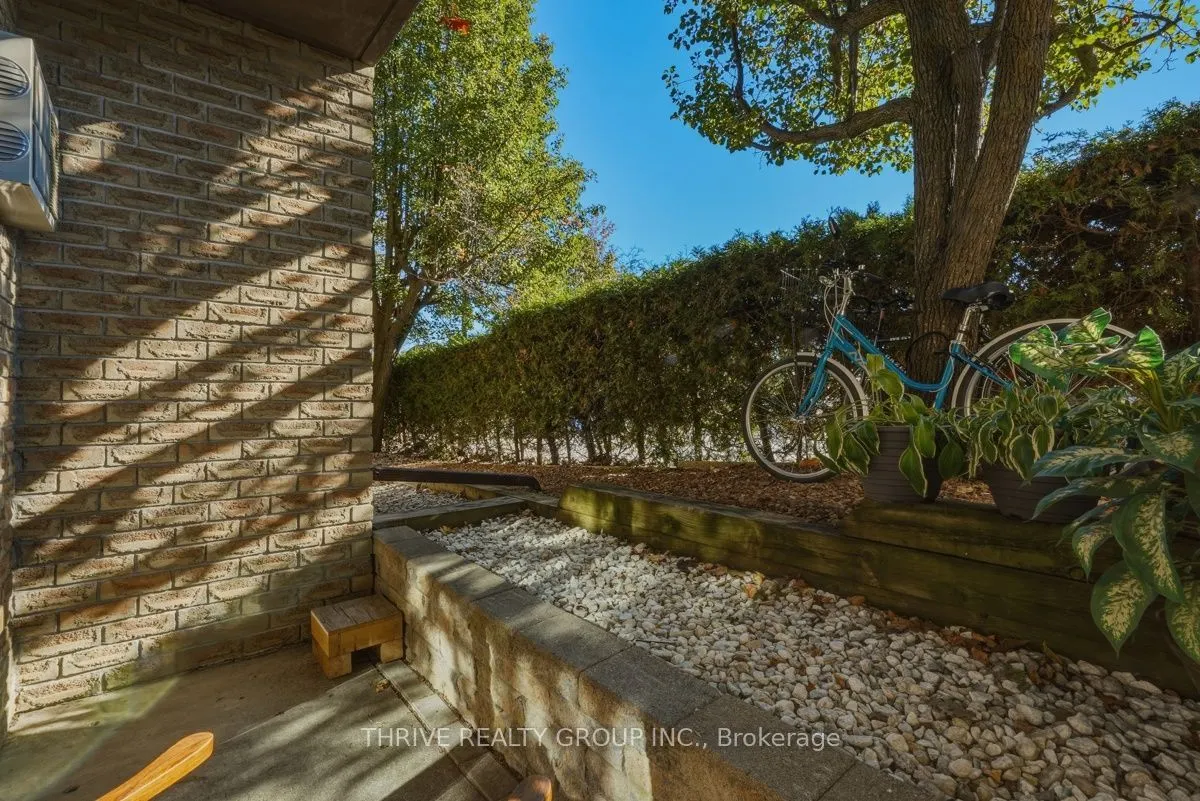 8 Lake Road #104