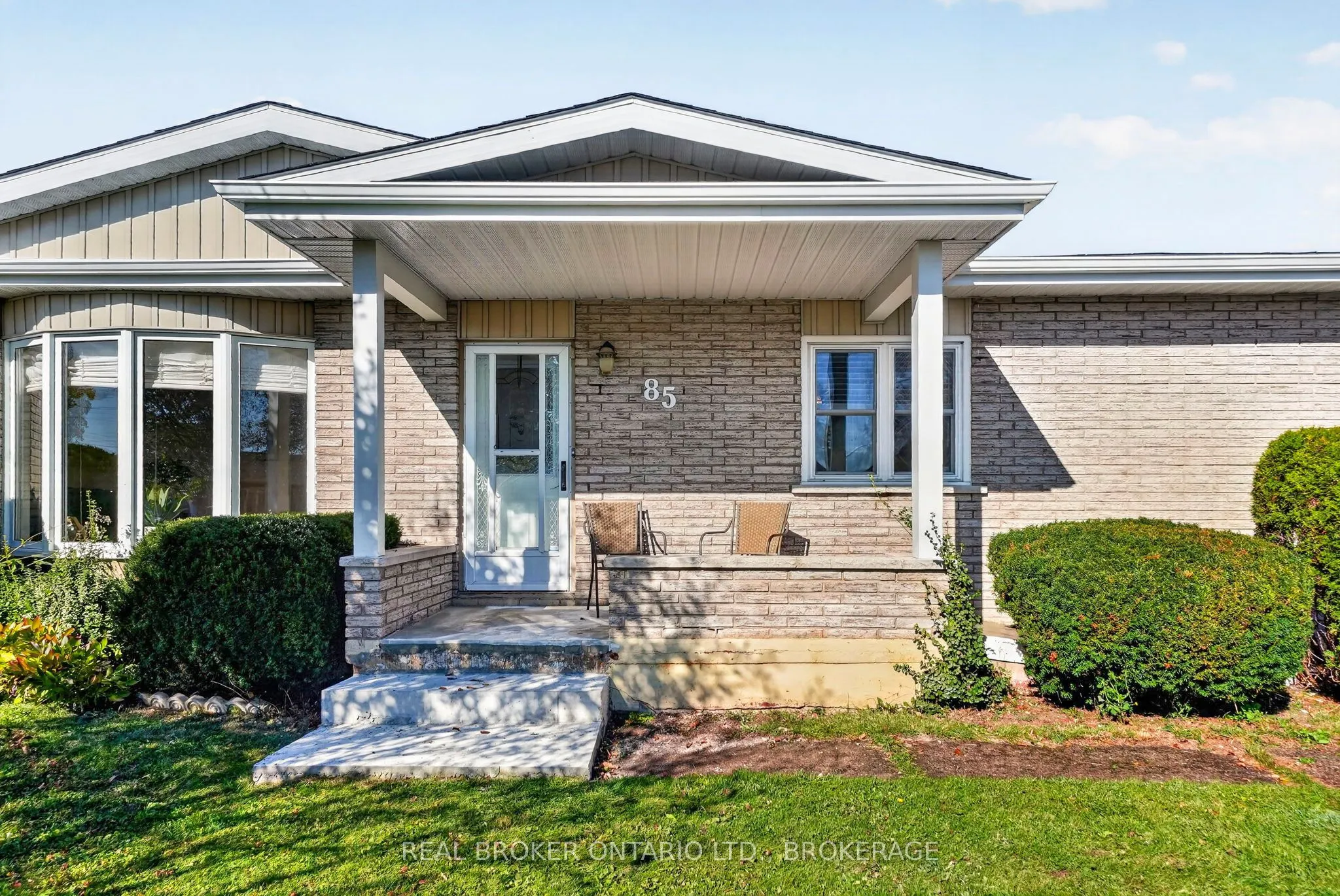 85 Victoria Street W