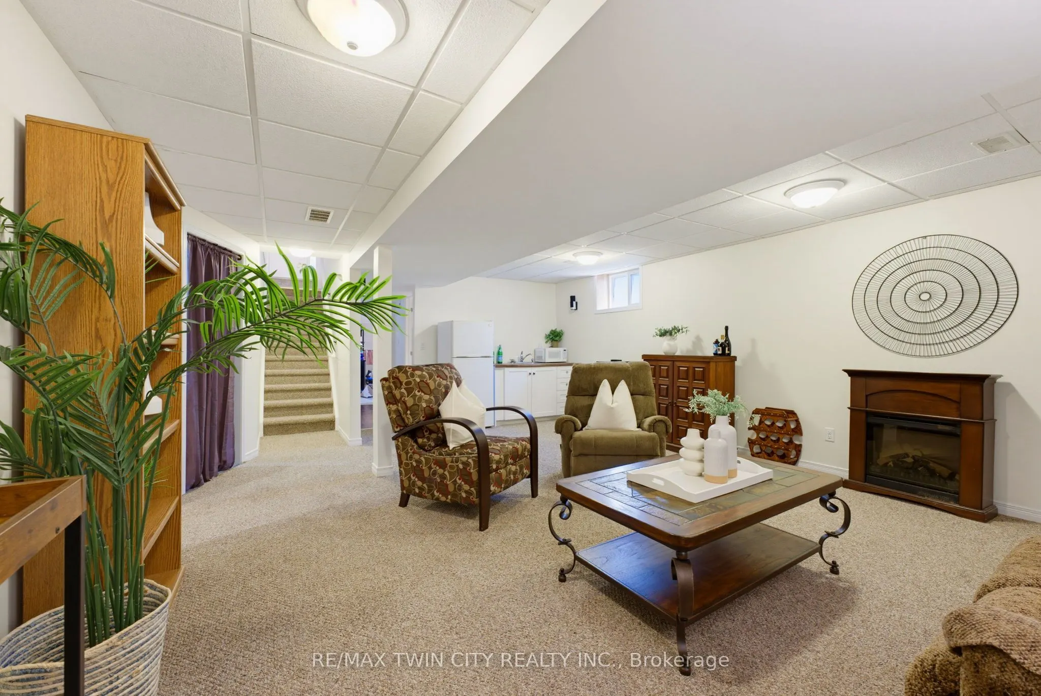 934 Zeller Crescent