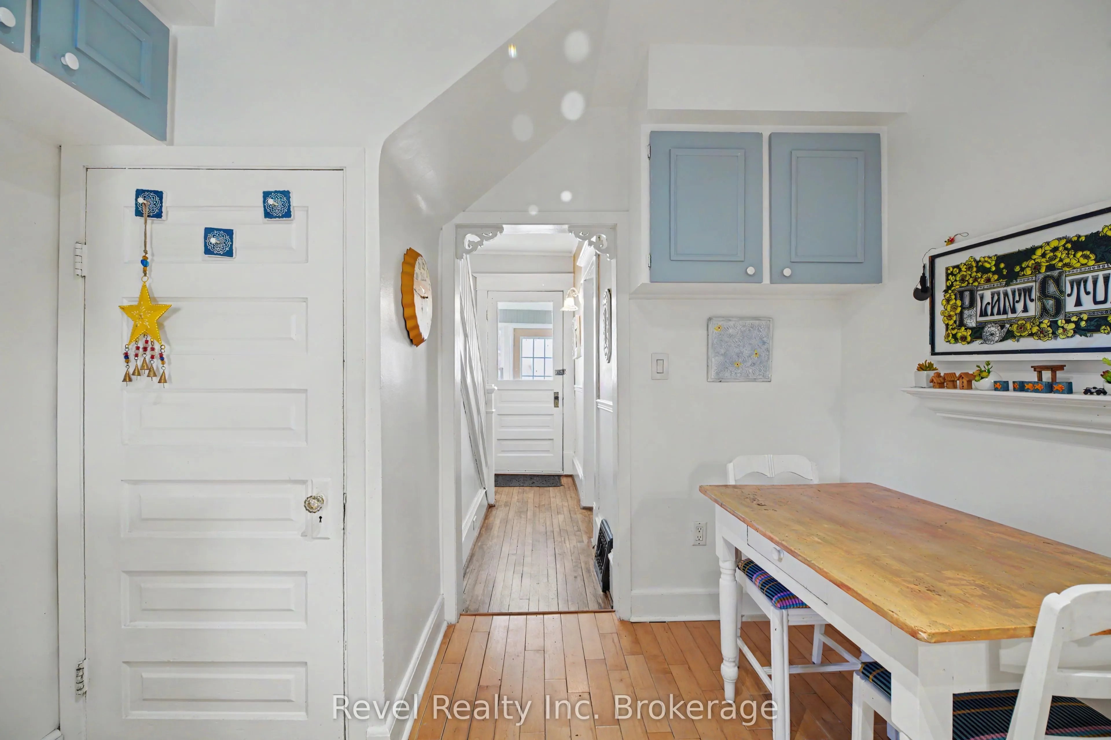 220 First Avenue E