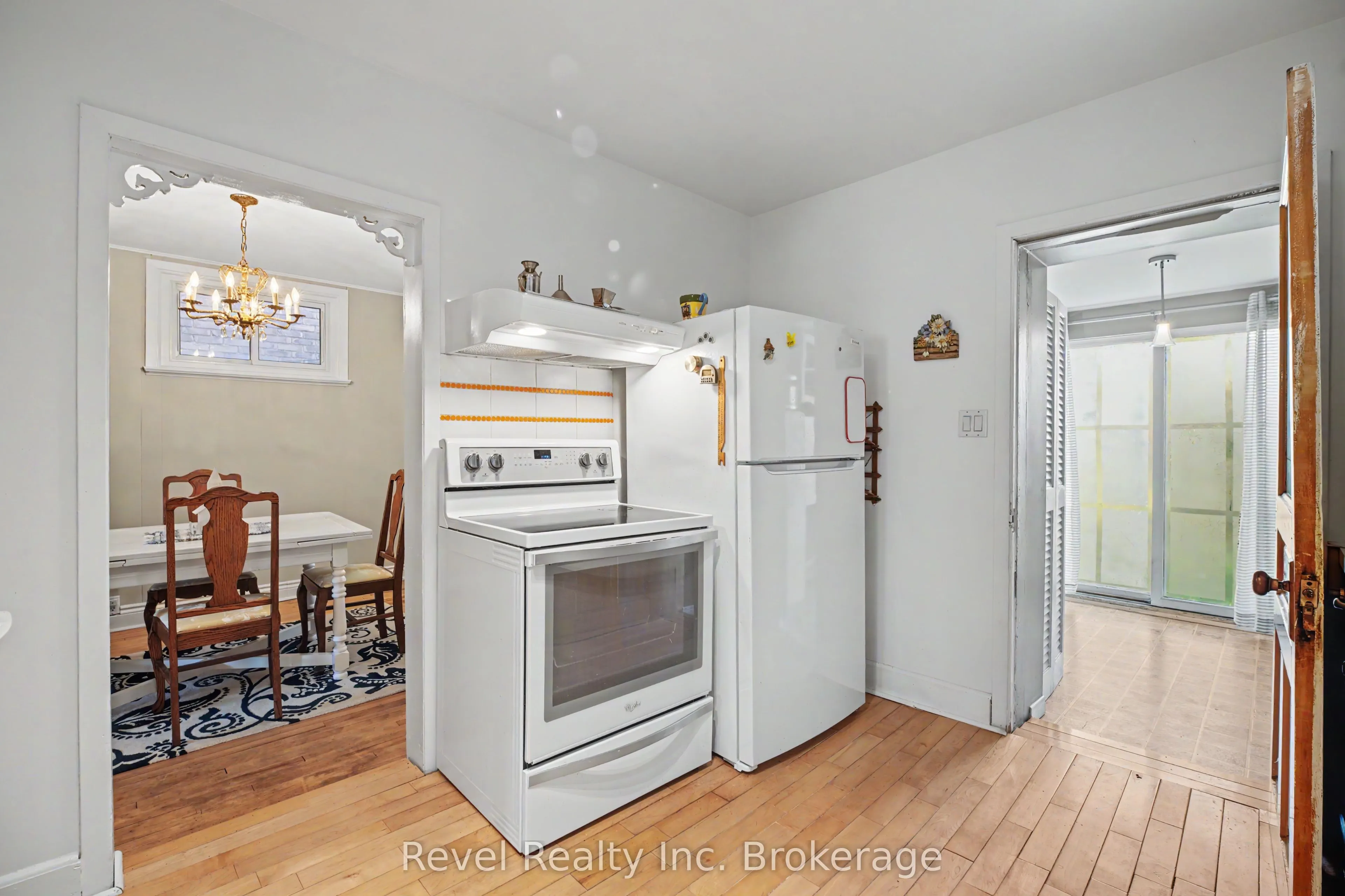 220 First Avenue E
