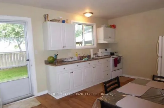 90 Rosemund Crescent #35