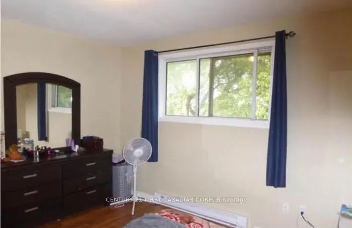 90 Rosemund Crescent #35
