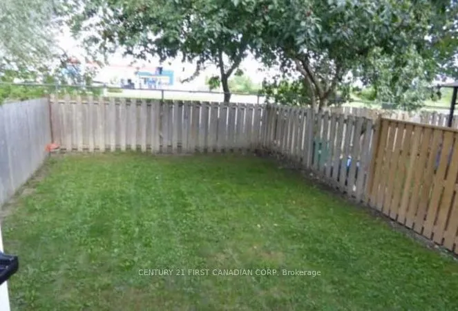 90 Rosemund Crescent #35