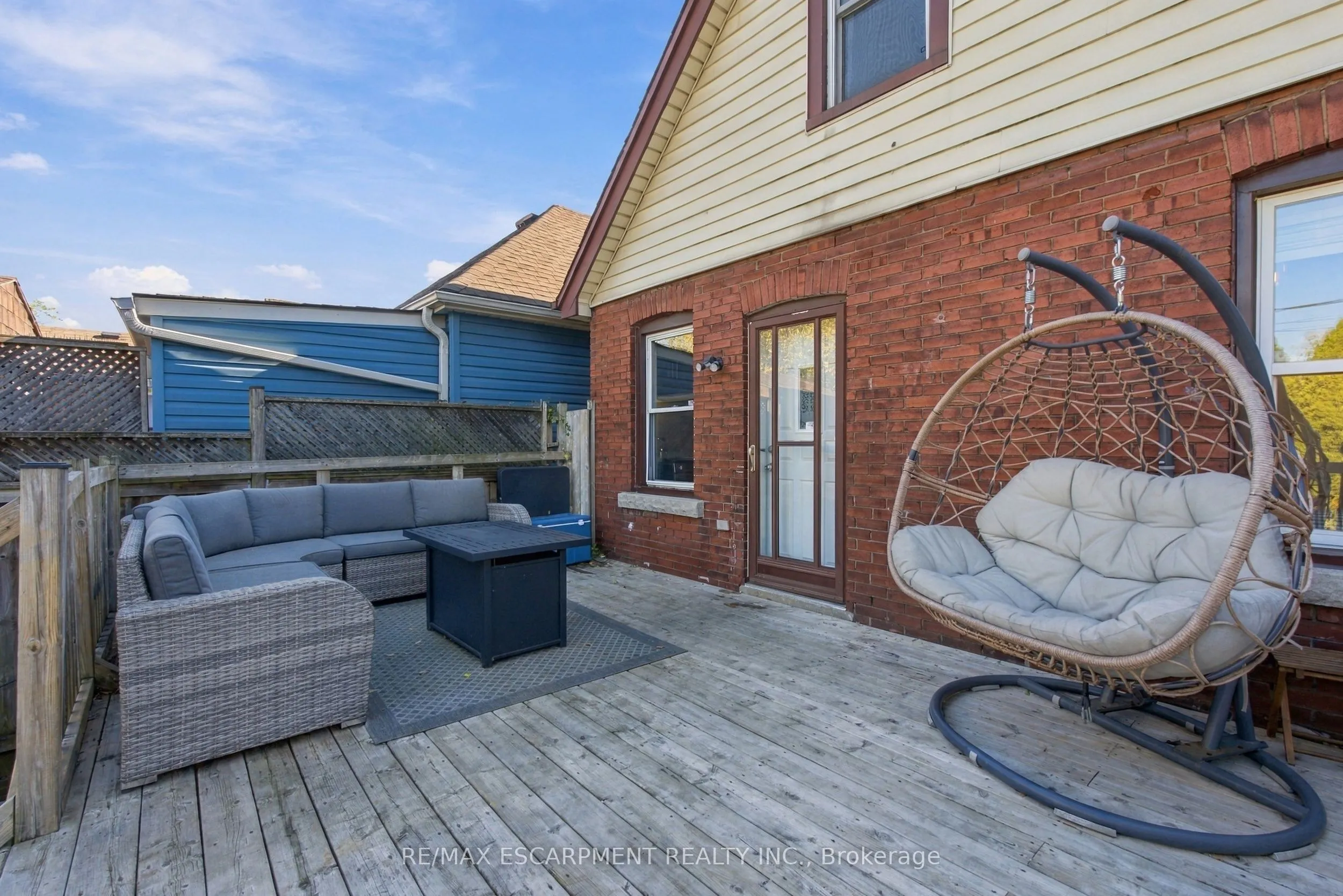 153 Albany Avenue