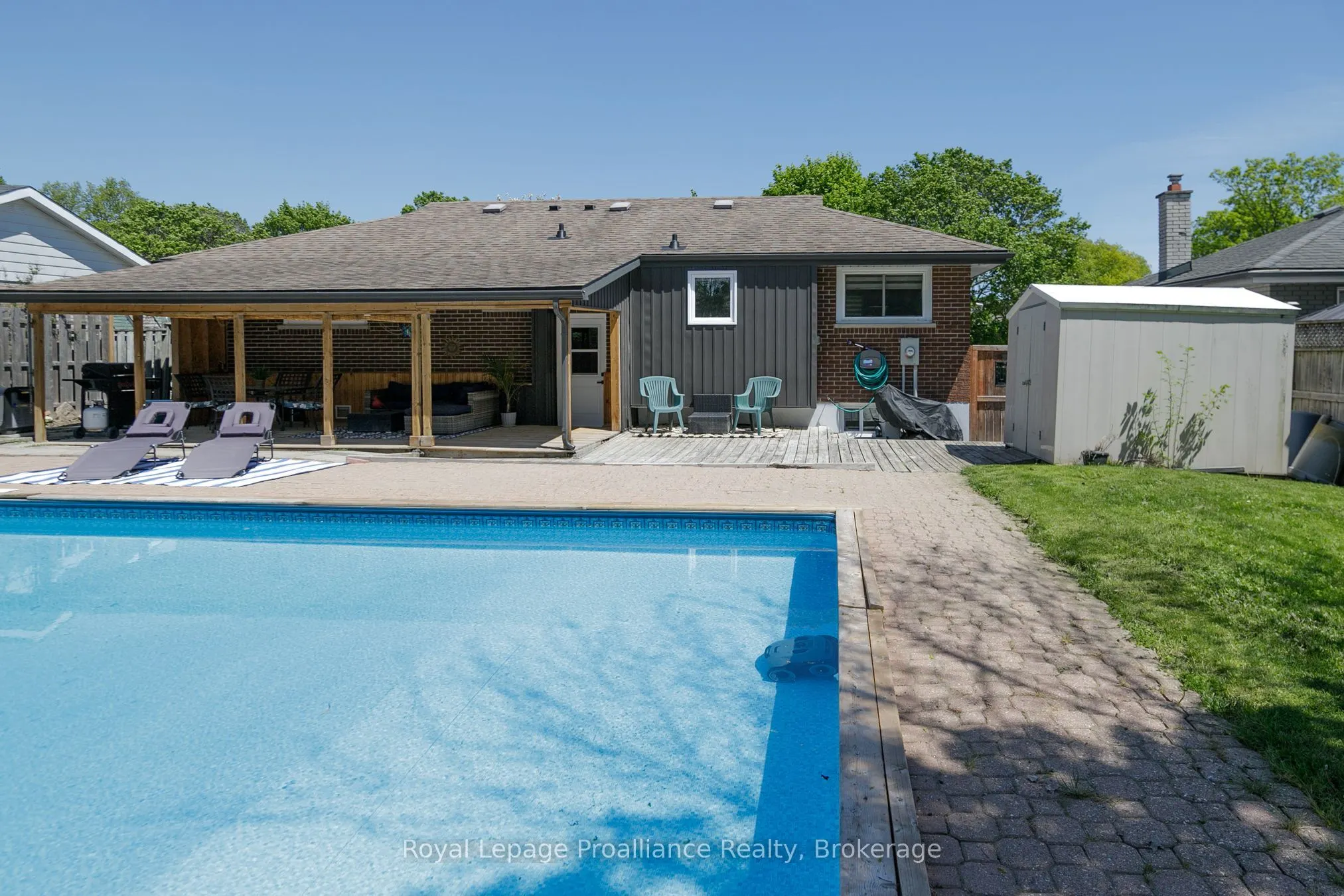 112 Prospect Hill