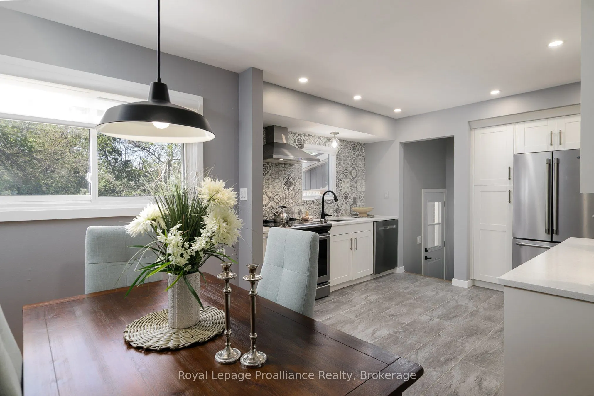 112 Prospect Hill