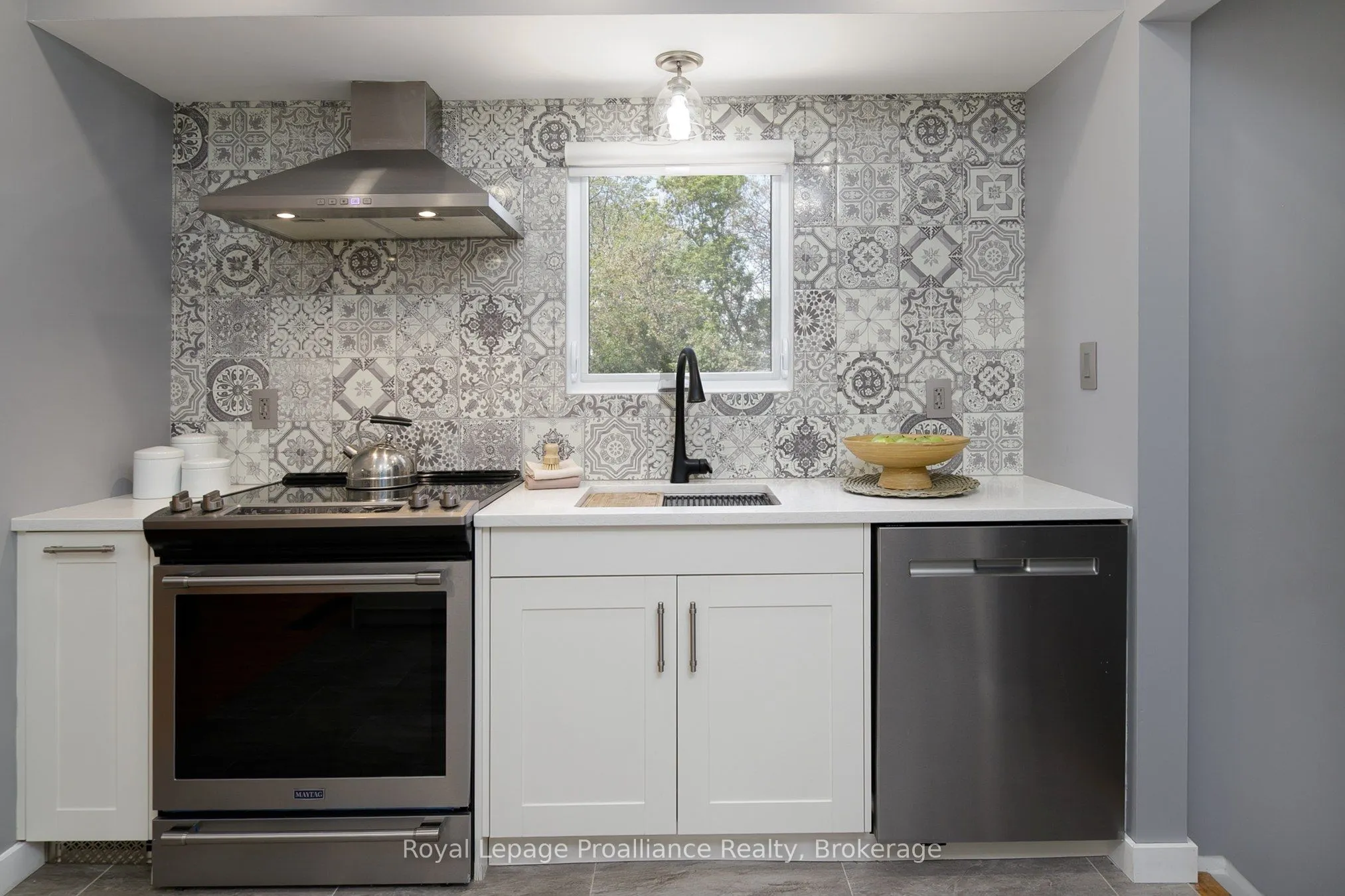 112 Prospect Hill