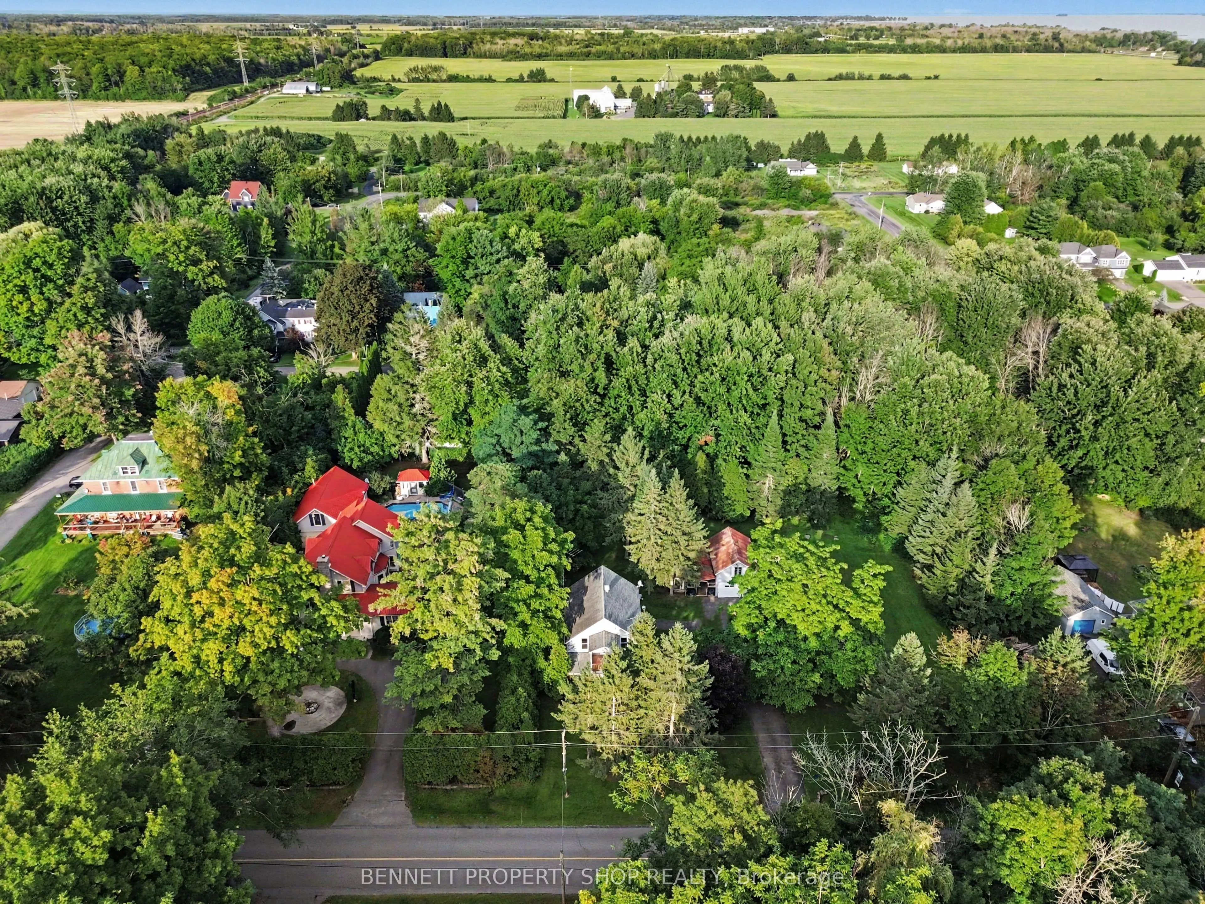 6107 3rd Line Road