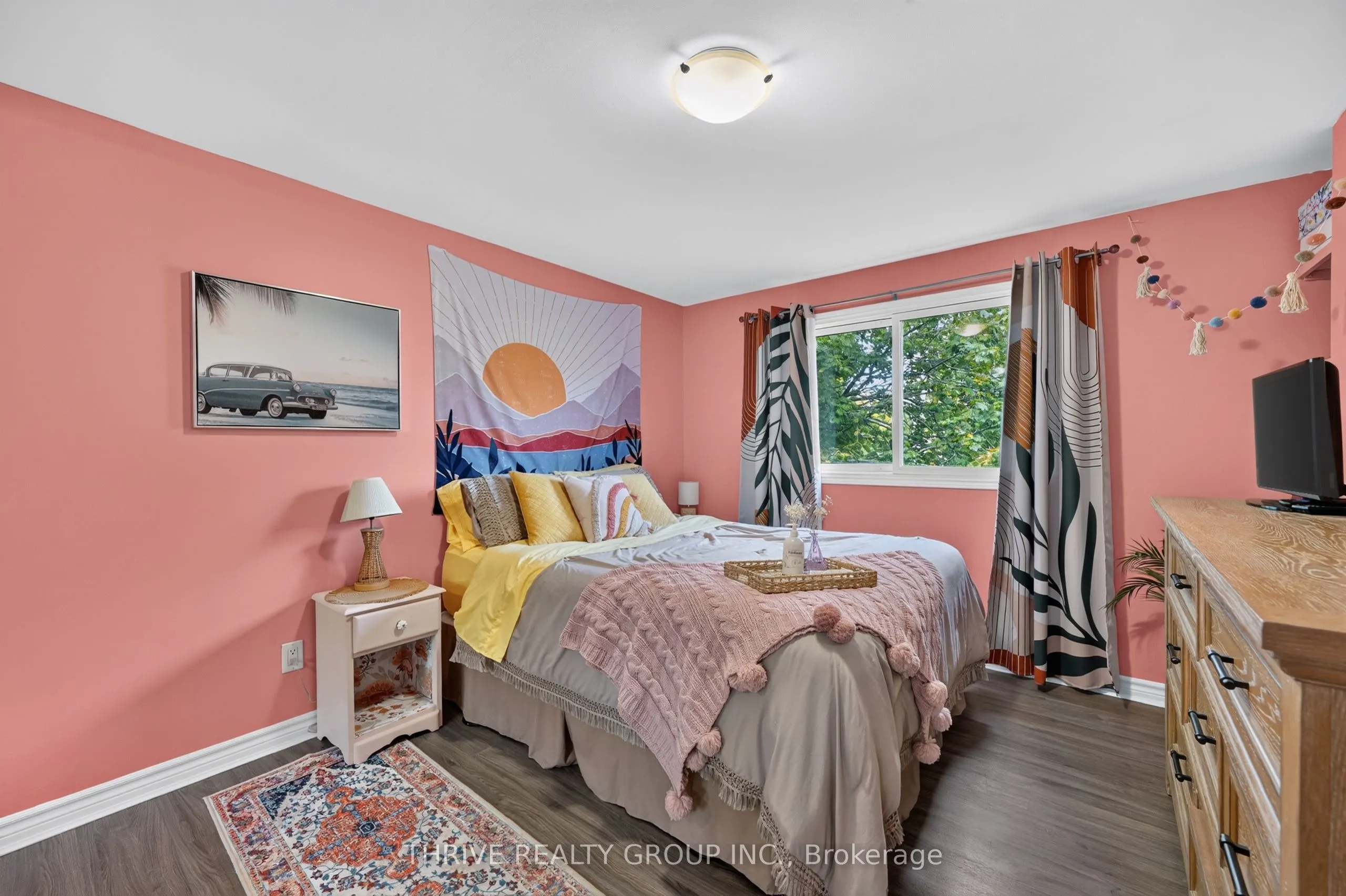 300 Sandringham Crescent #34