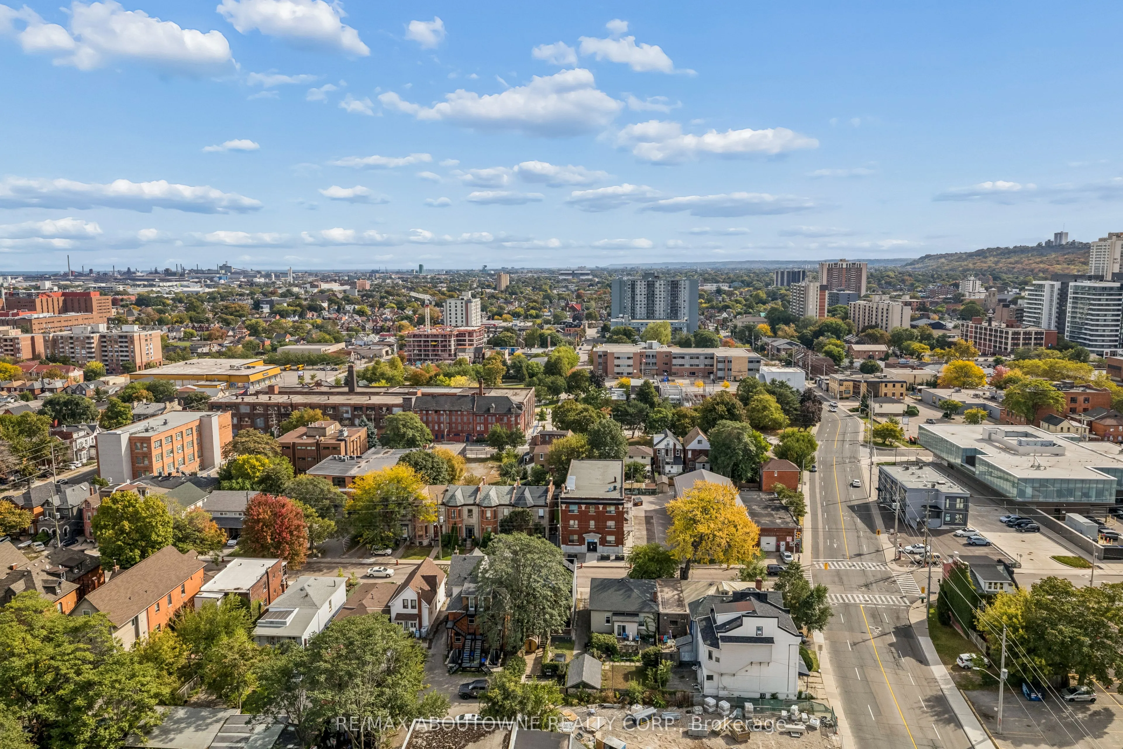 91 John Street N #1802