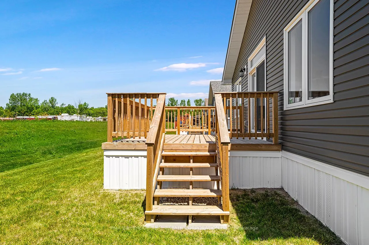 21 Bluffs View Boulevard