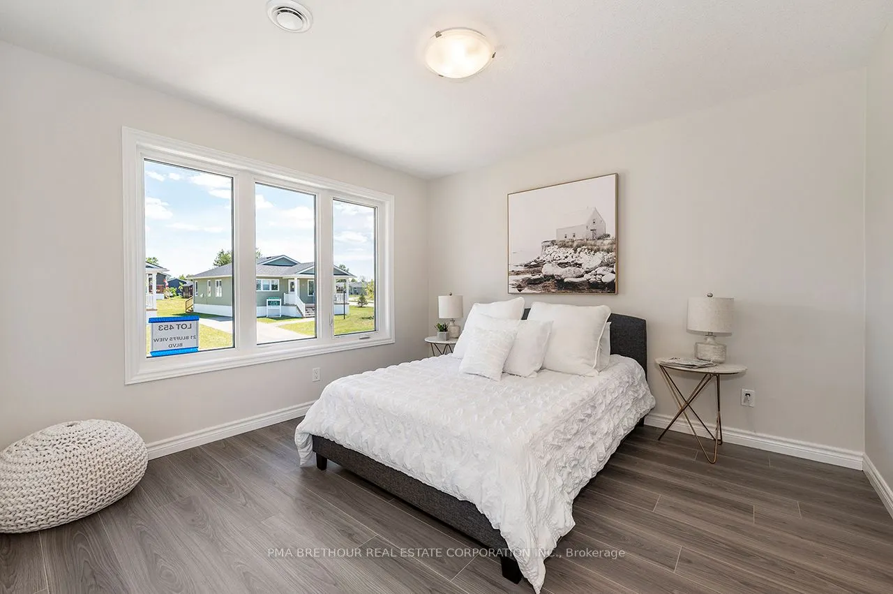 21 Bluffs View Boulevard