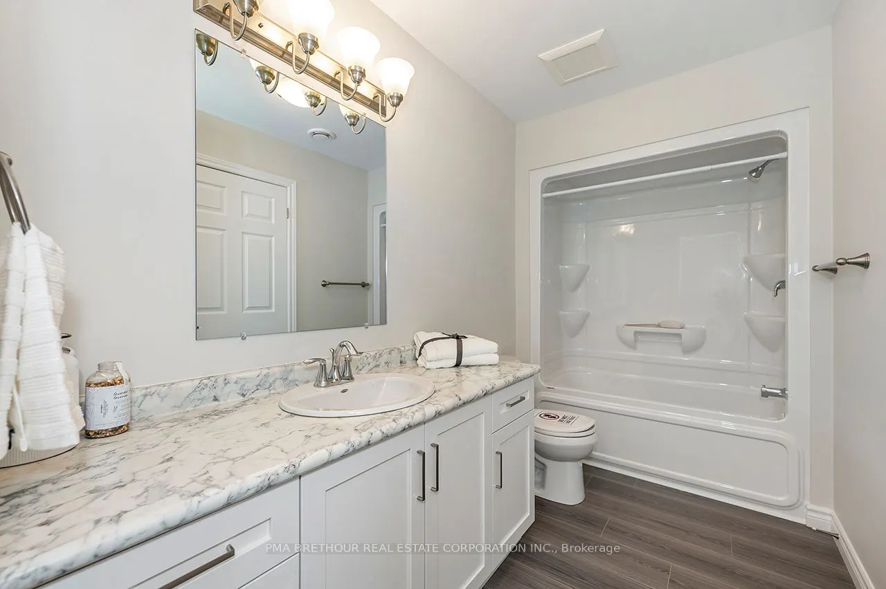 21 Bluffs View Boulevard
