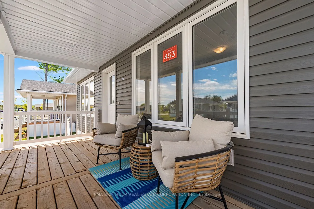 21 Bluffs View Boulevard