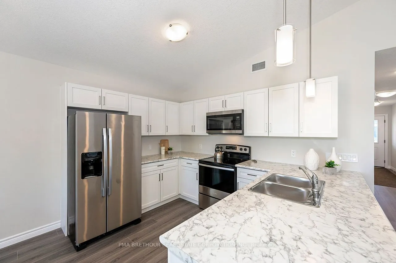 21 Bluffs View Boulevard