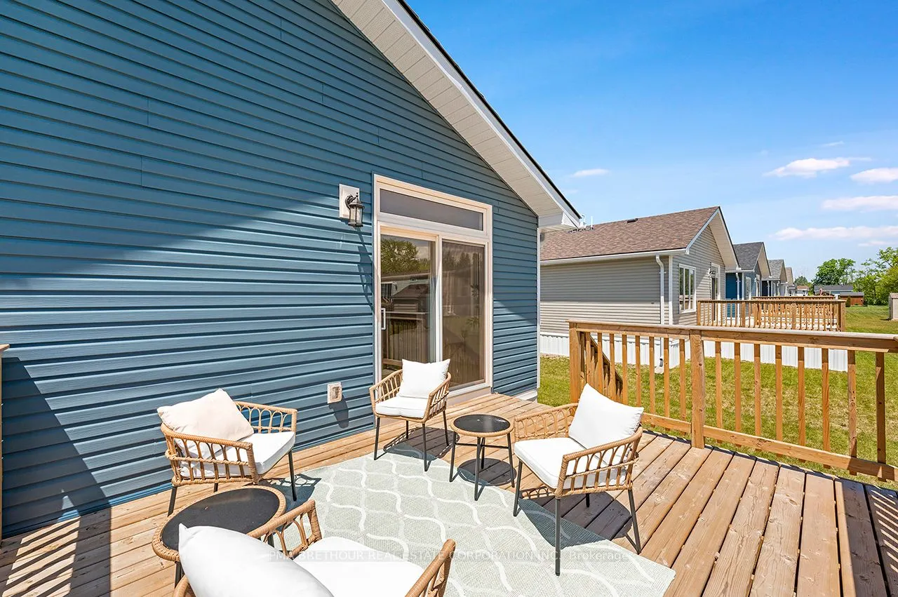 20 Bluffs View Boulevard