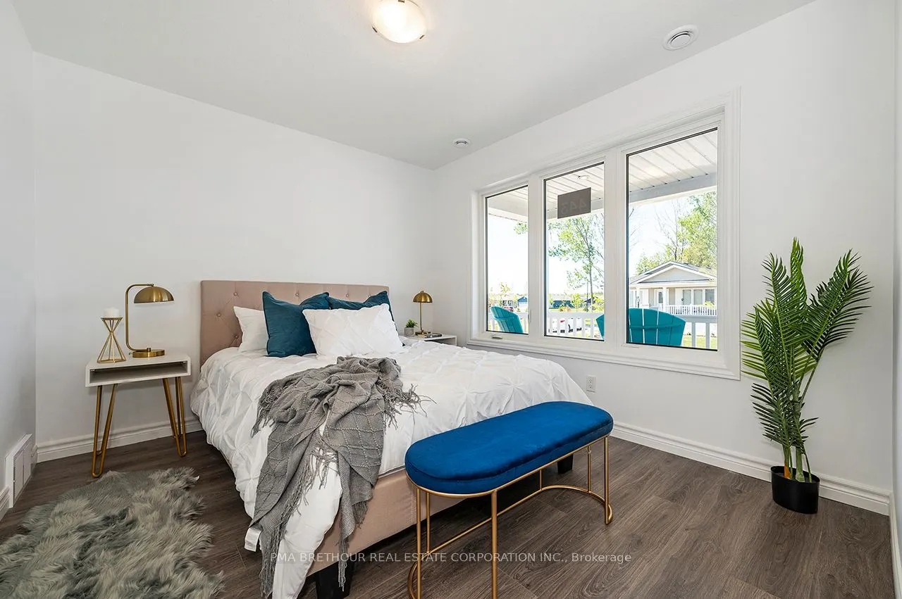 20 Bluffs View Boulevard