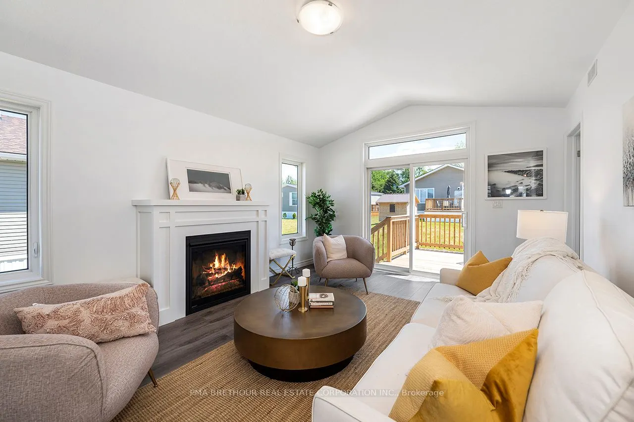20 Bluffs View Boulevard