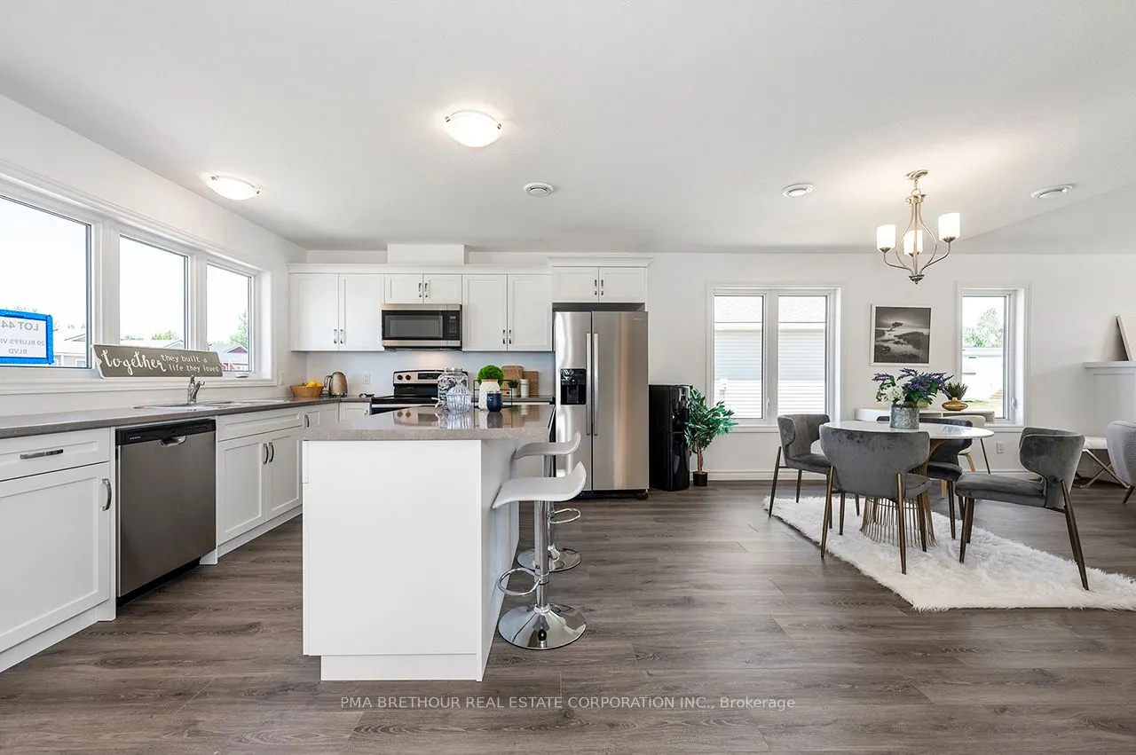 20 Bluffs View Boulevard