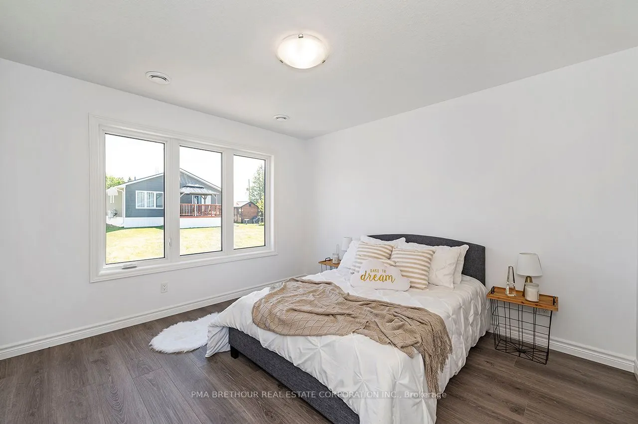 20 Bluffs View Boulevard