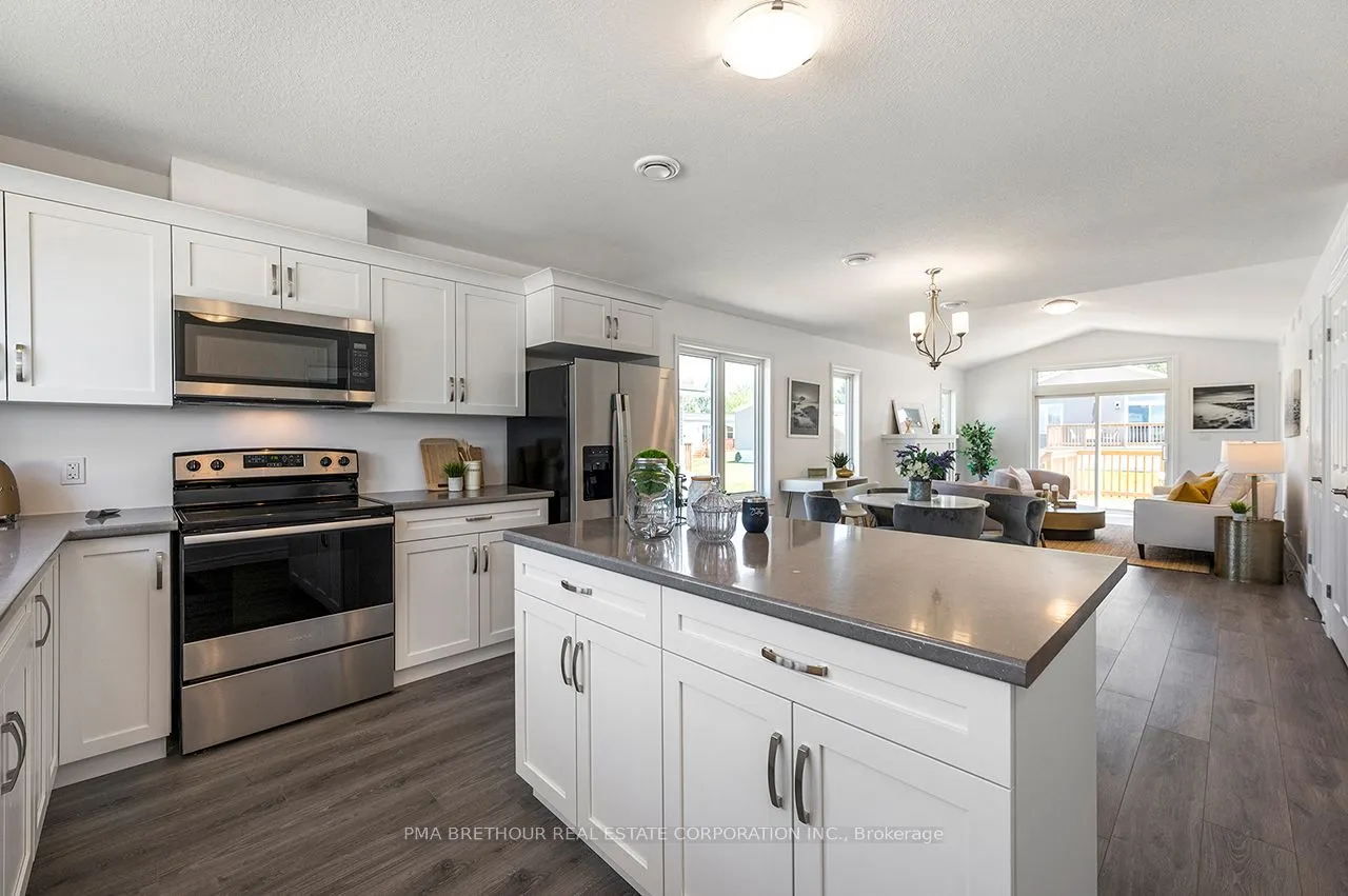 20 Bluffs View Boulevard