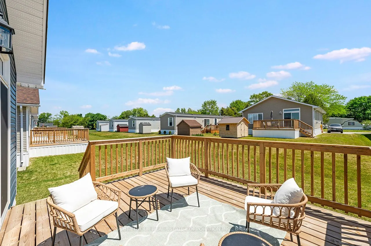 20 Bluffs View Boulevard