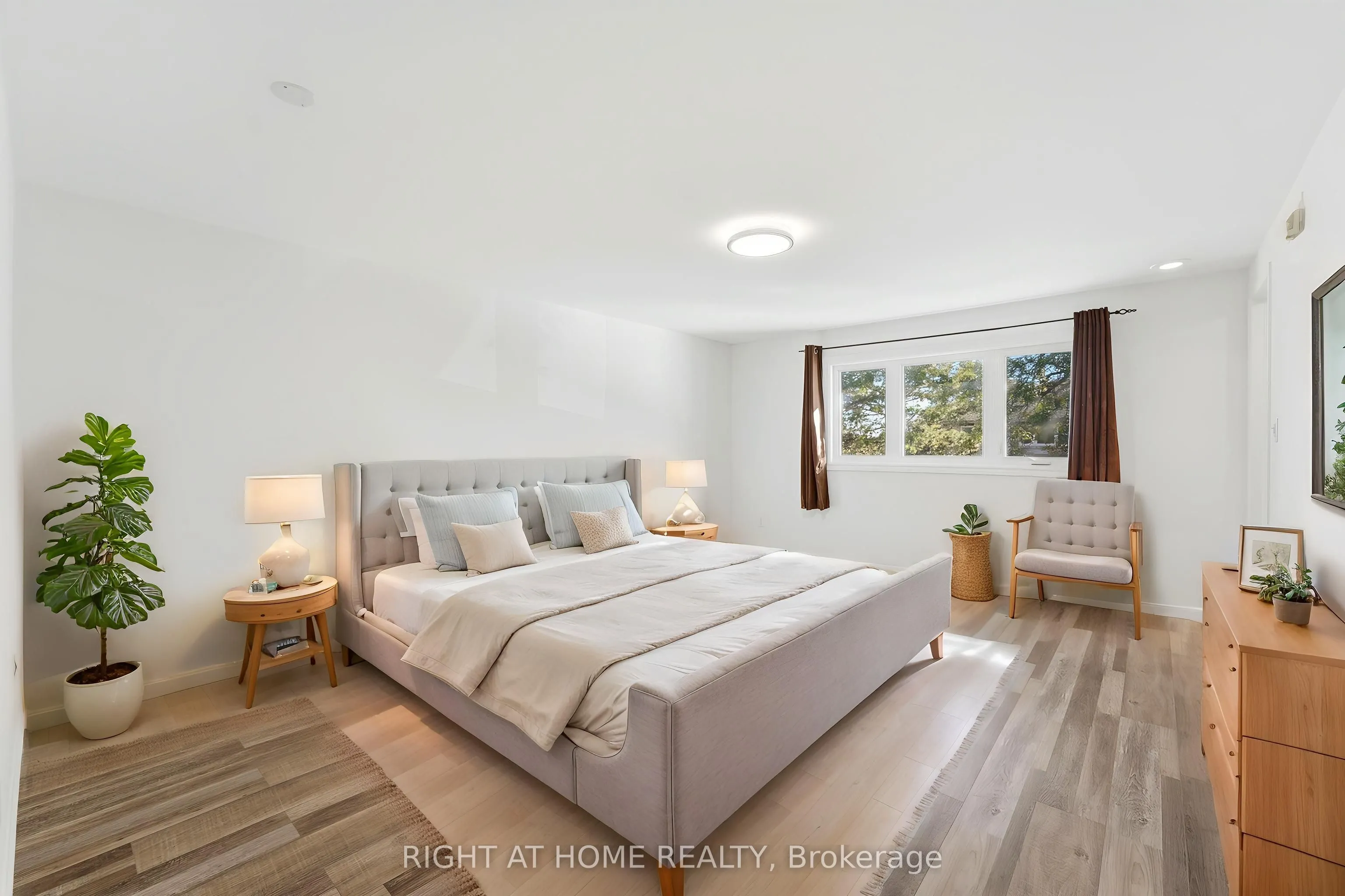 591 Eighth E #13