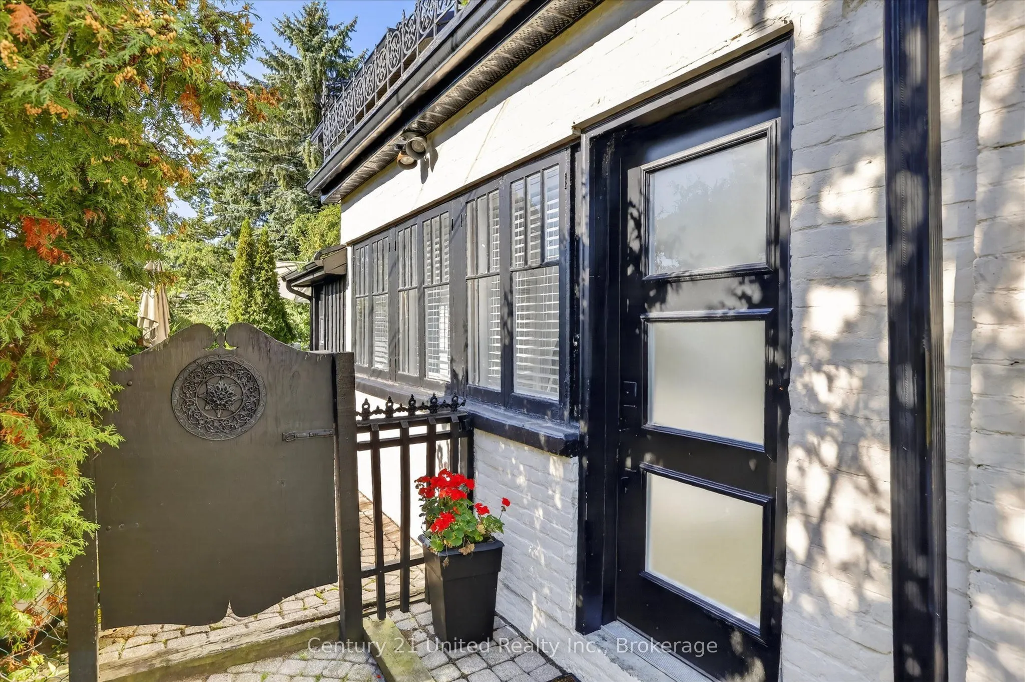 141 Walton Street
