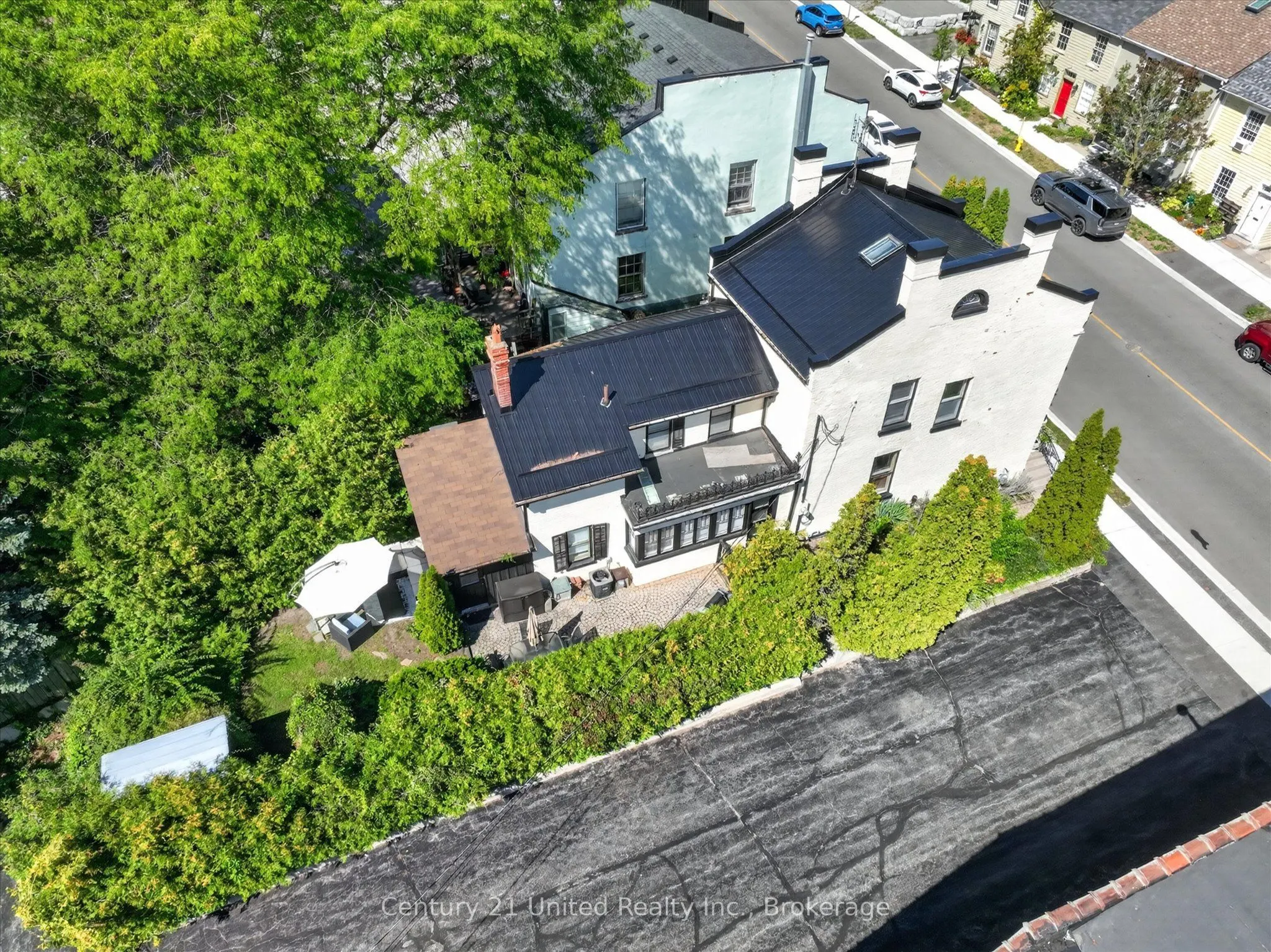 141 Walton Street
