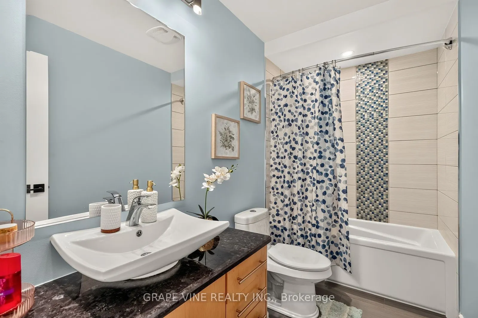 107 Tartan Drive