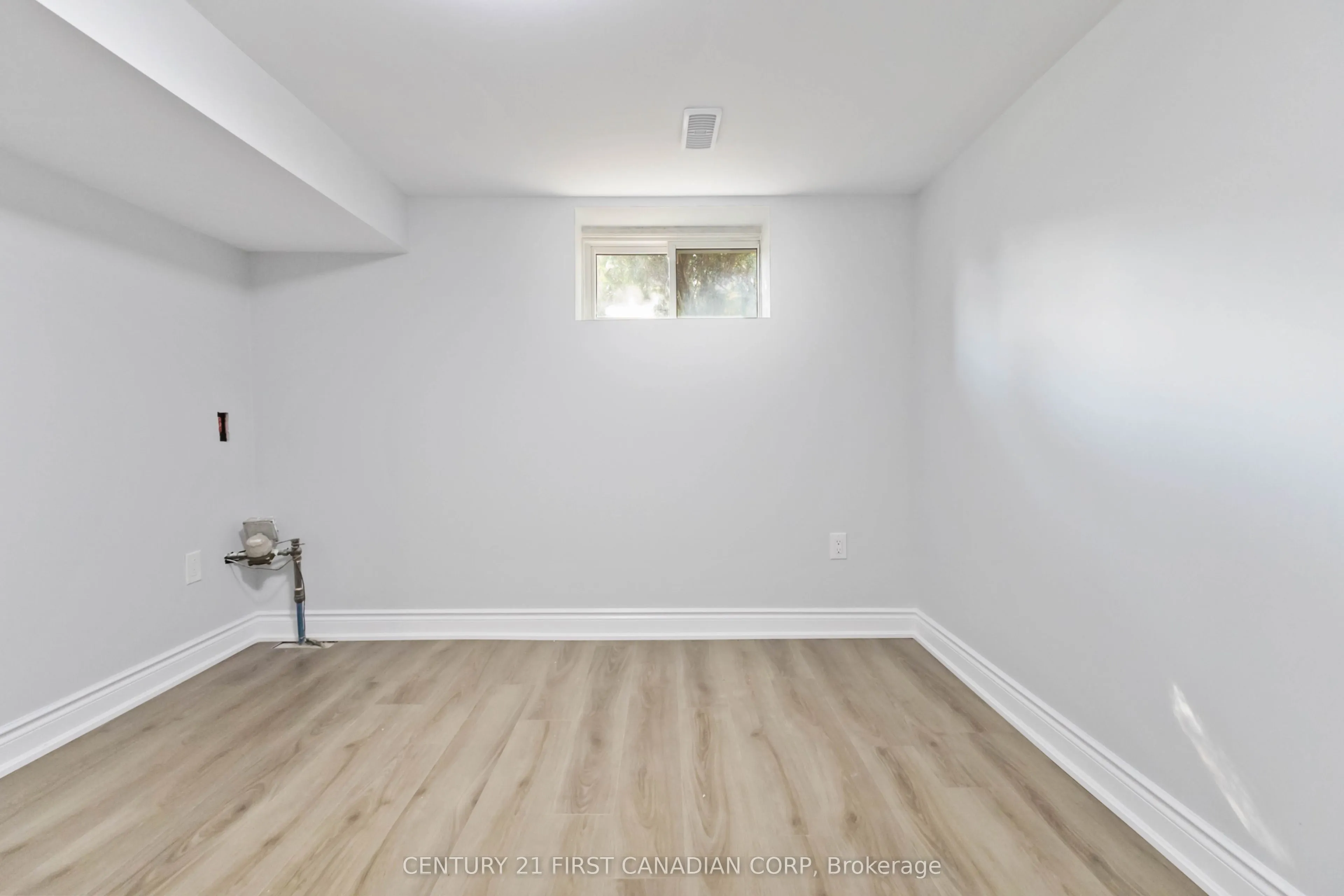 122 Windsor Crescent