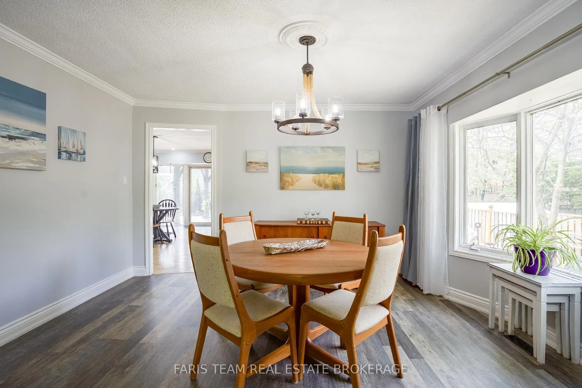 135 Forest Glen Drive
