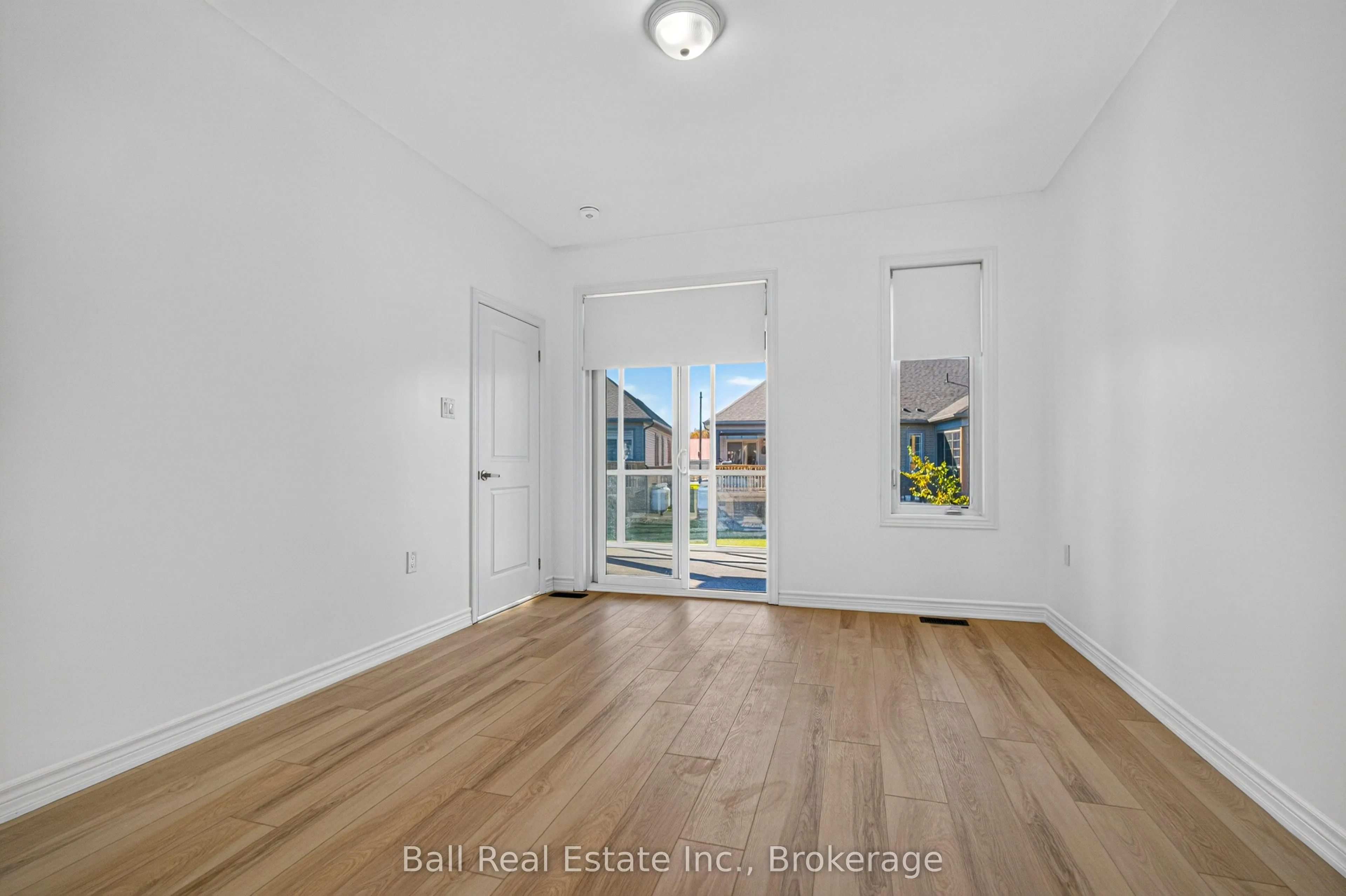 17 Lakewood Crescent #26
