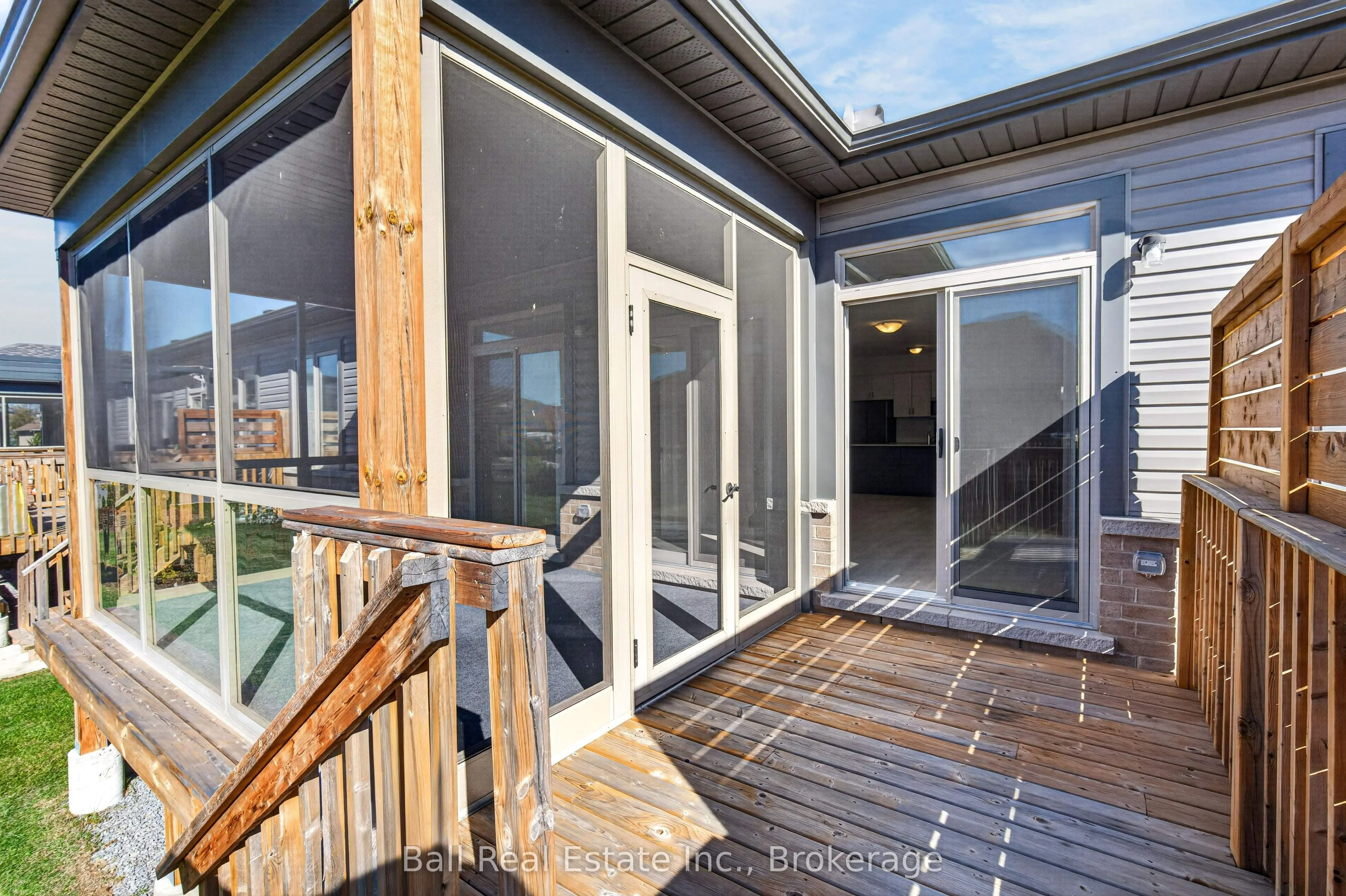 17 Lakewood Crescent #26