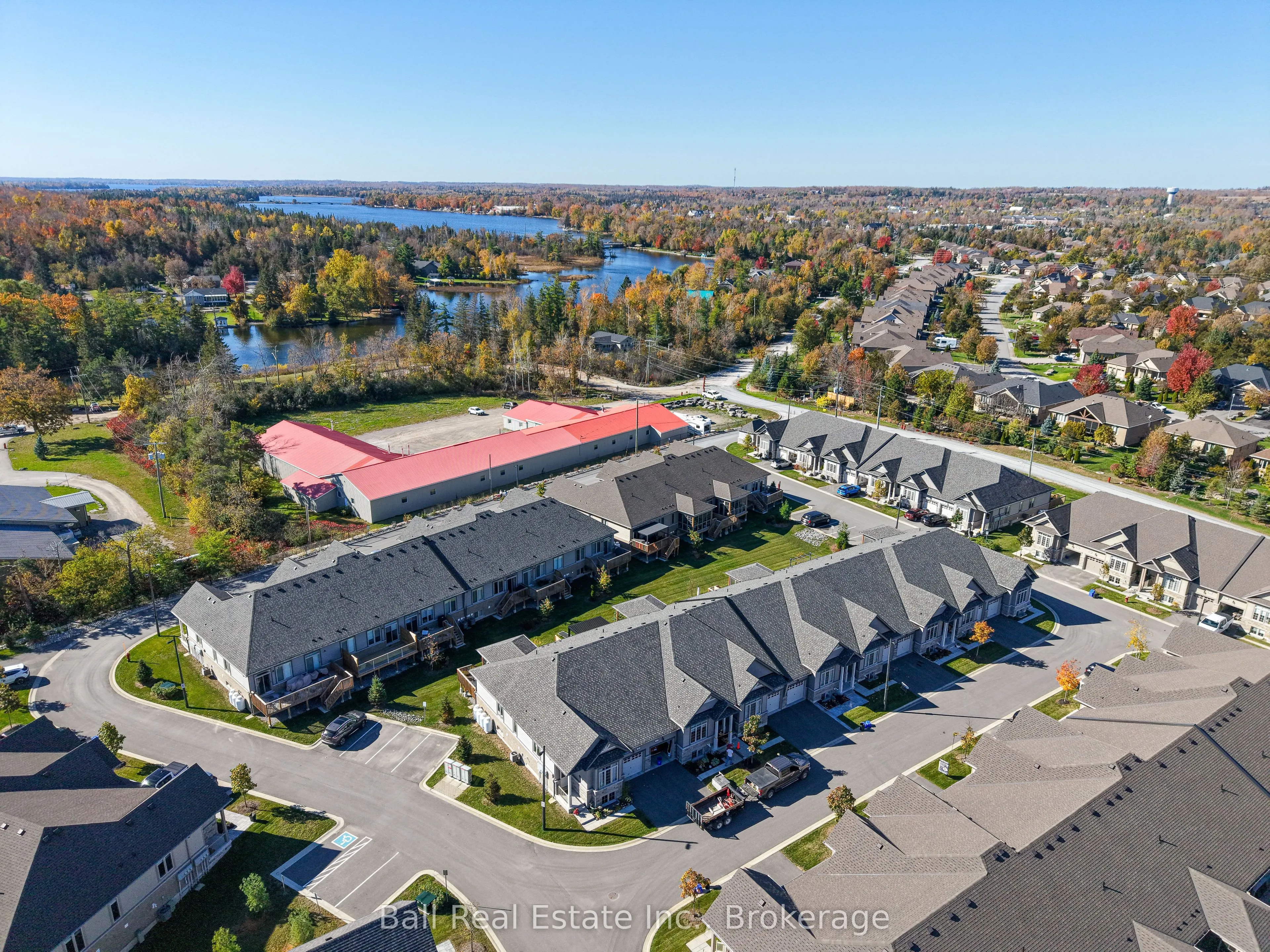 17 Lakewood Crescent #26