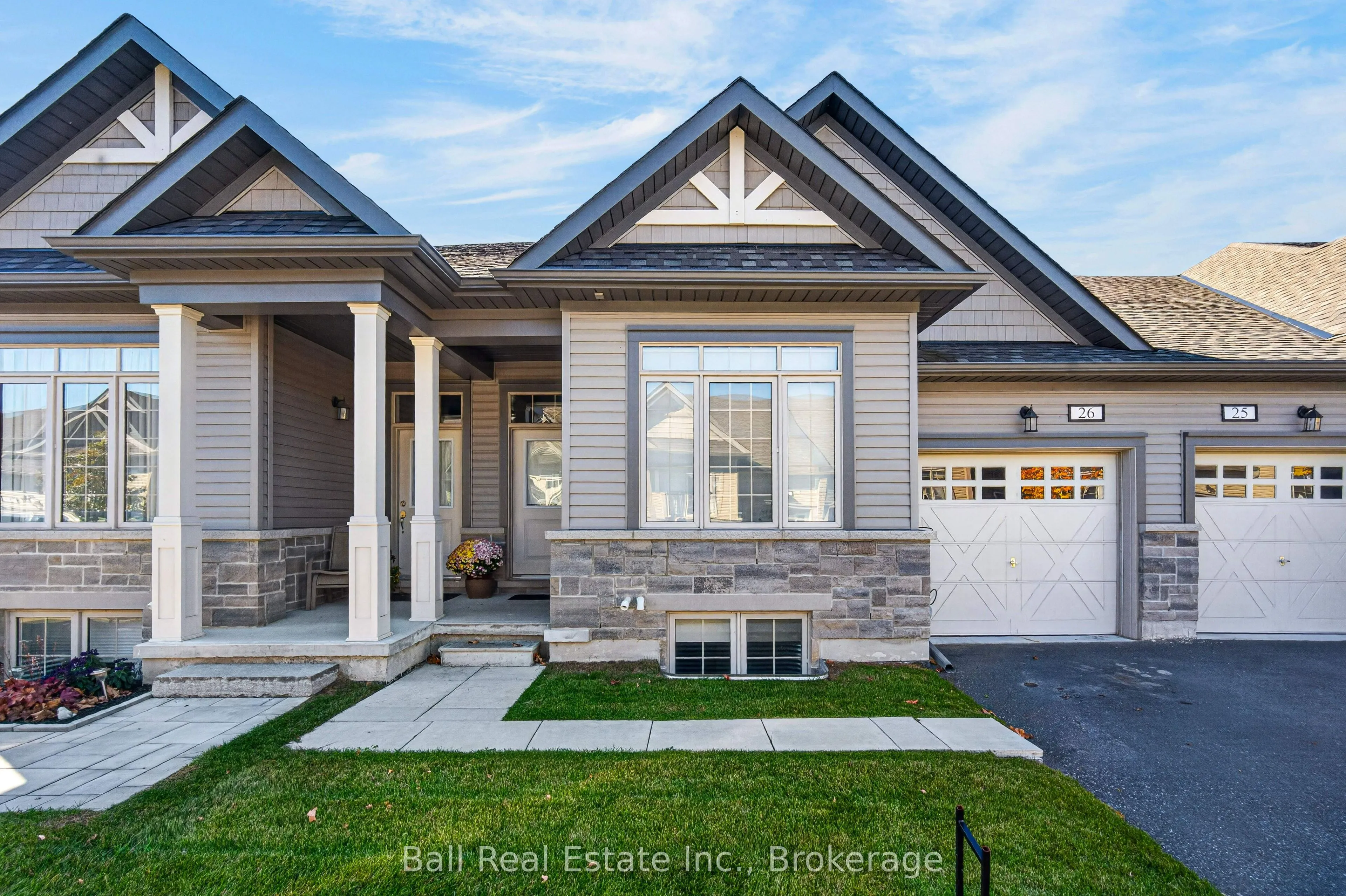 17 Lakewood Crescent #26