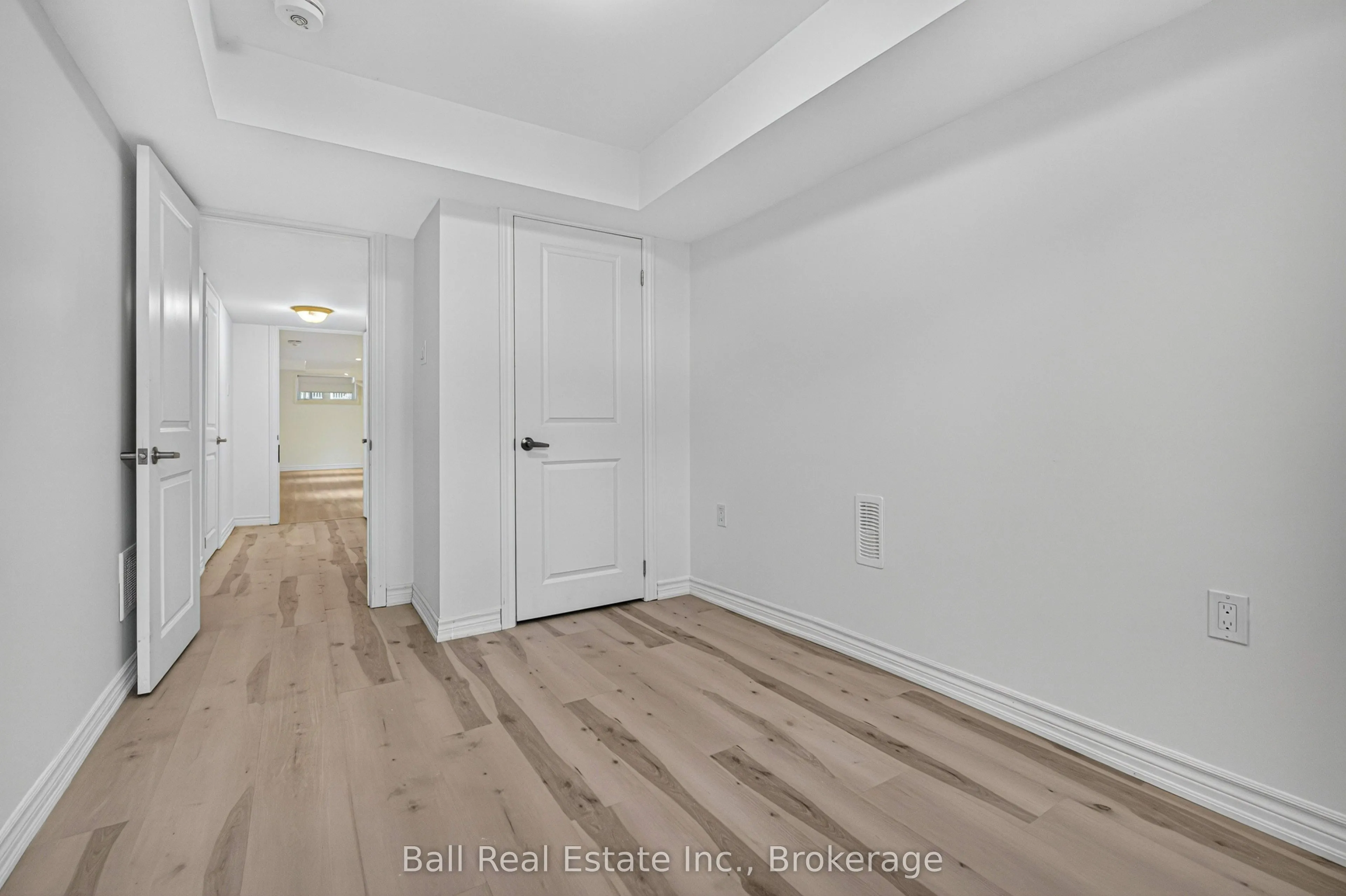 17 Lakewood Crescent #26