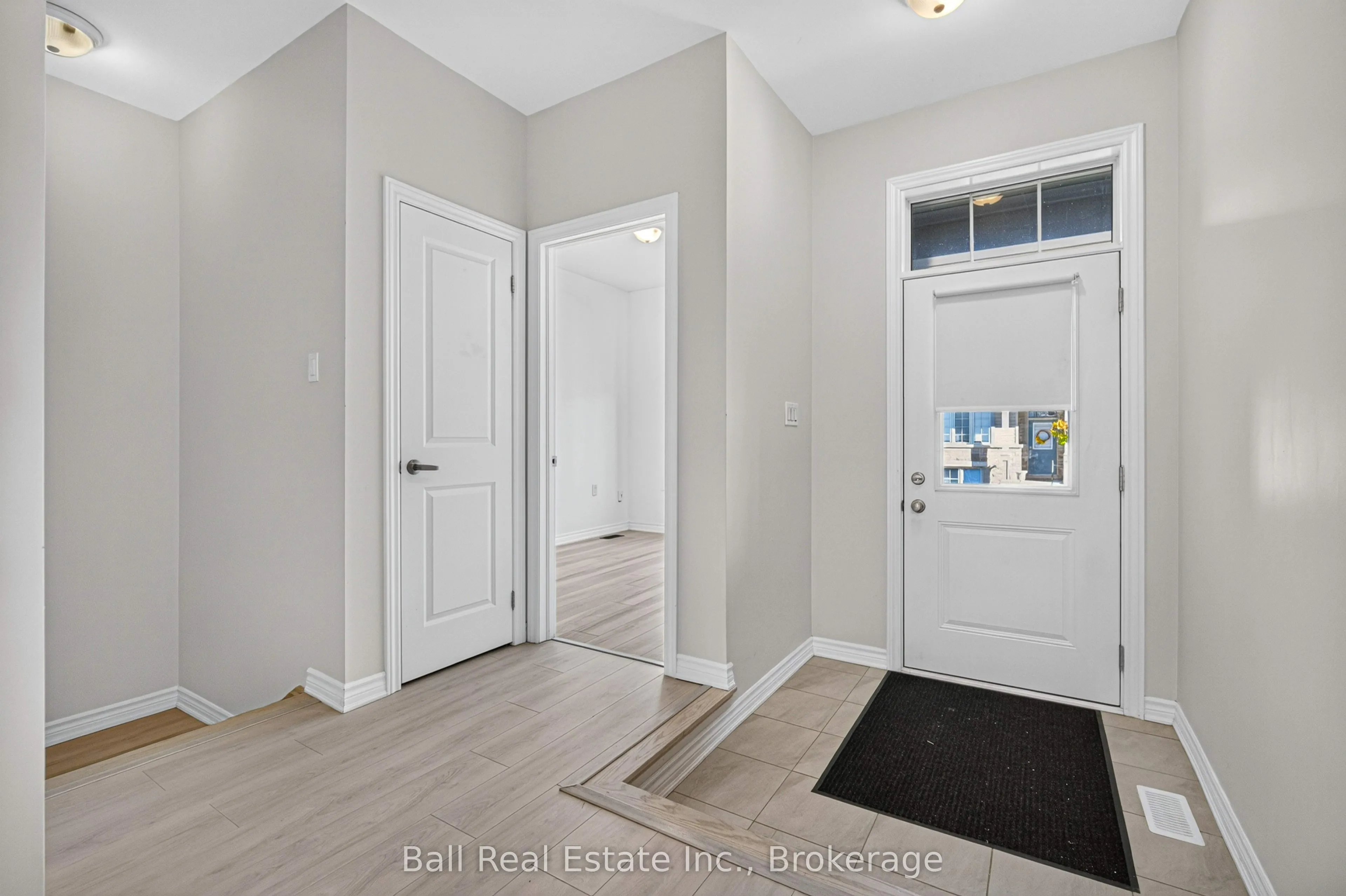 17 Lakewood Crescent #26