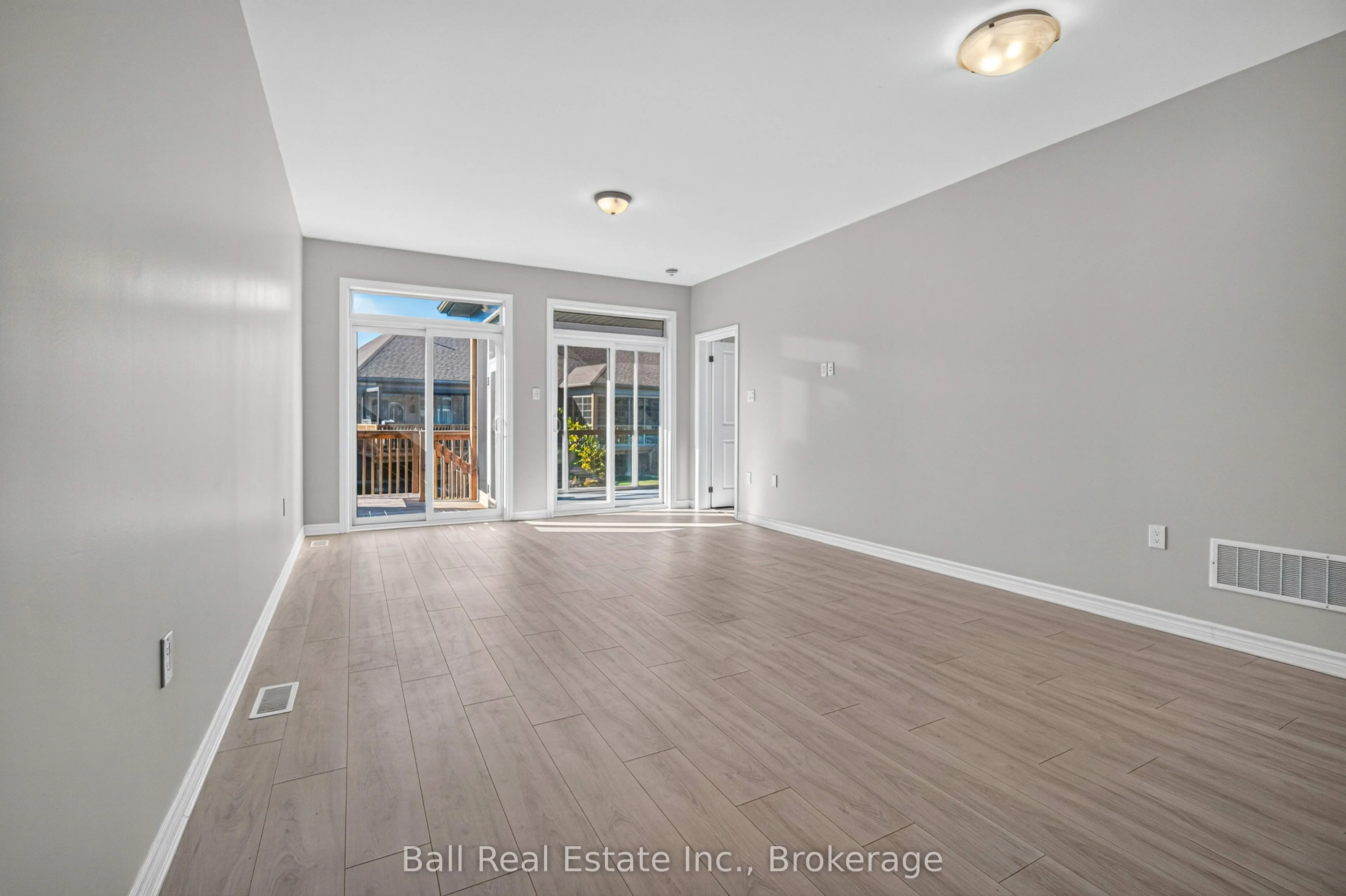 17 Lakewood Crescent #26