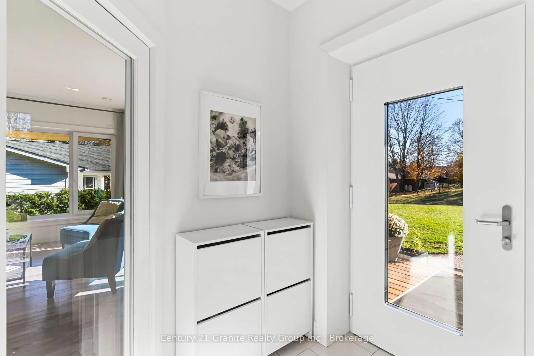 9 Highland Gate Boulevard