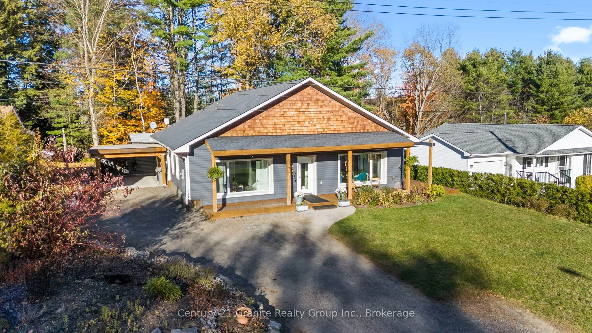 9 Highland Gate Boulevard