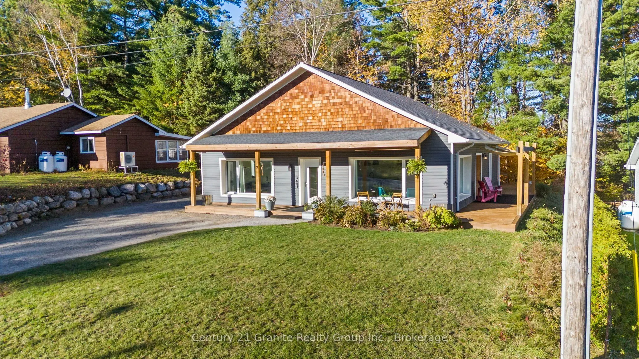 9 Highland Gate Boulevard