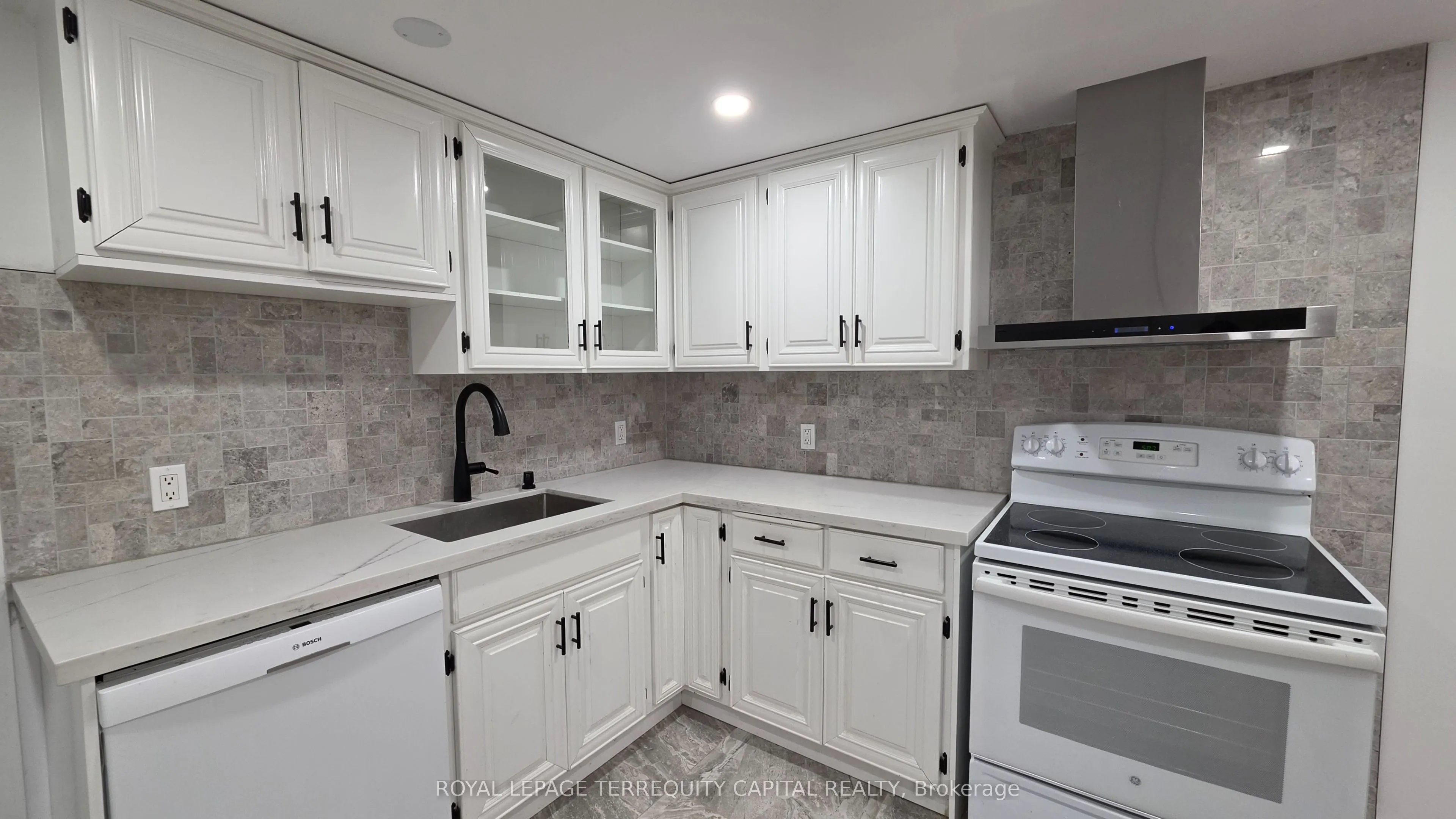 402 Grantham Avenue #Bsmt