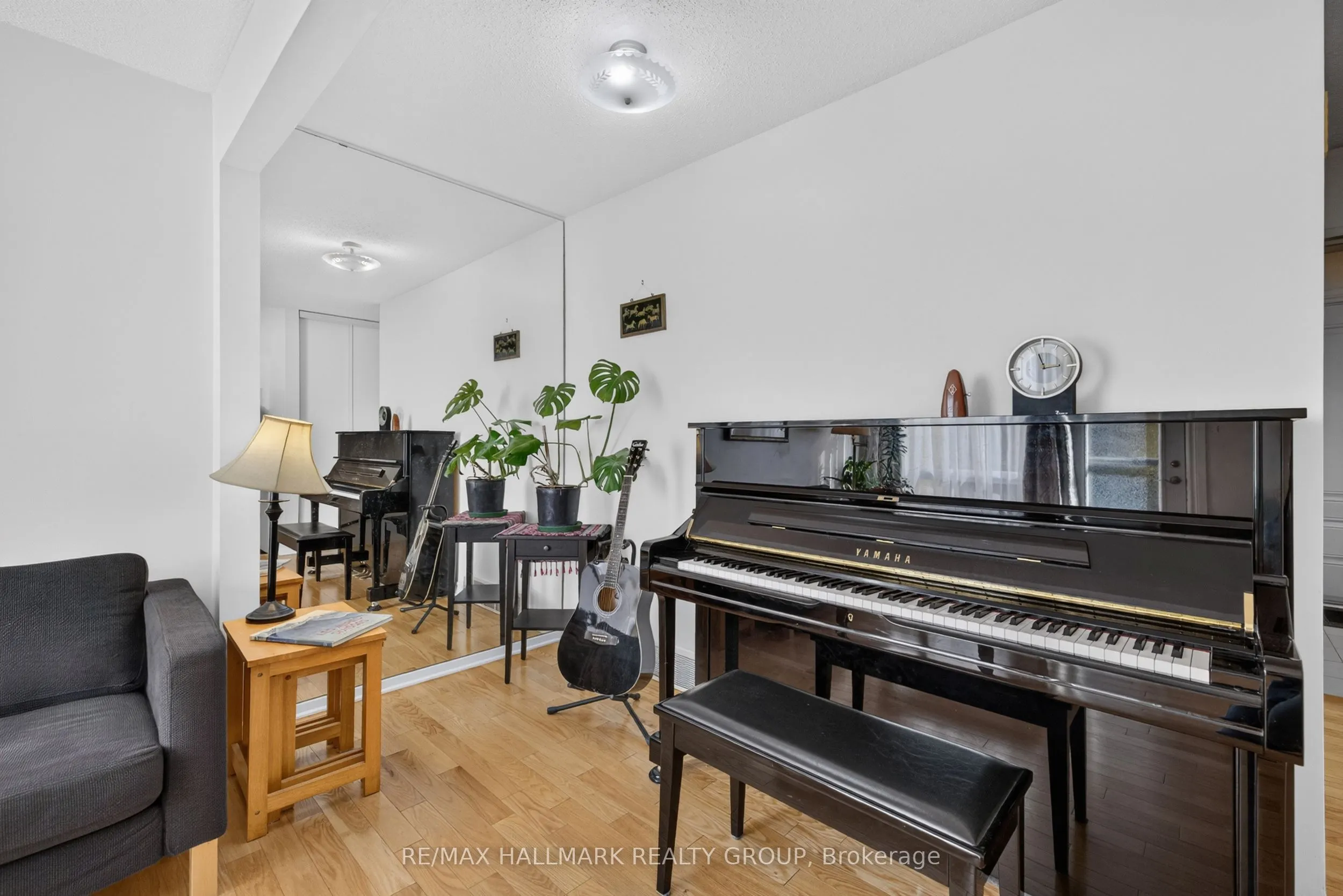 163 McClintock Way #37