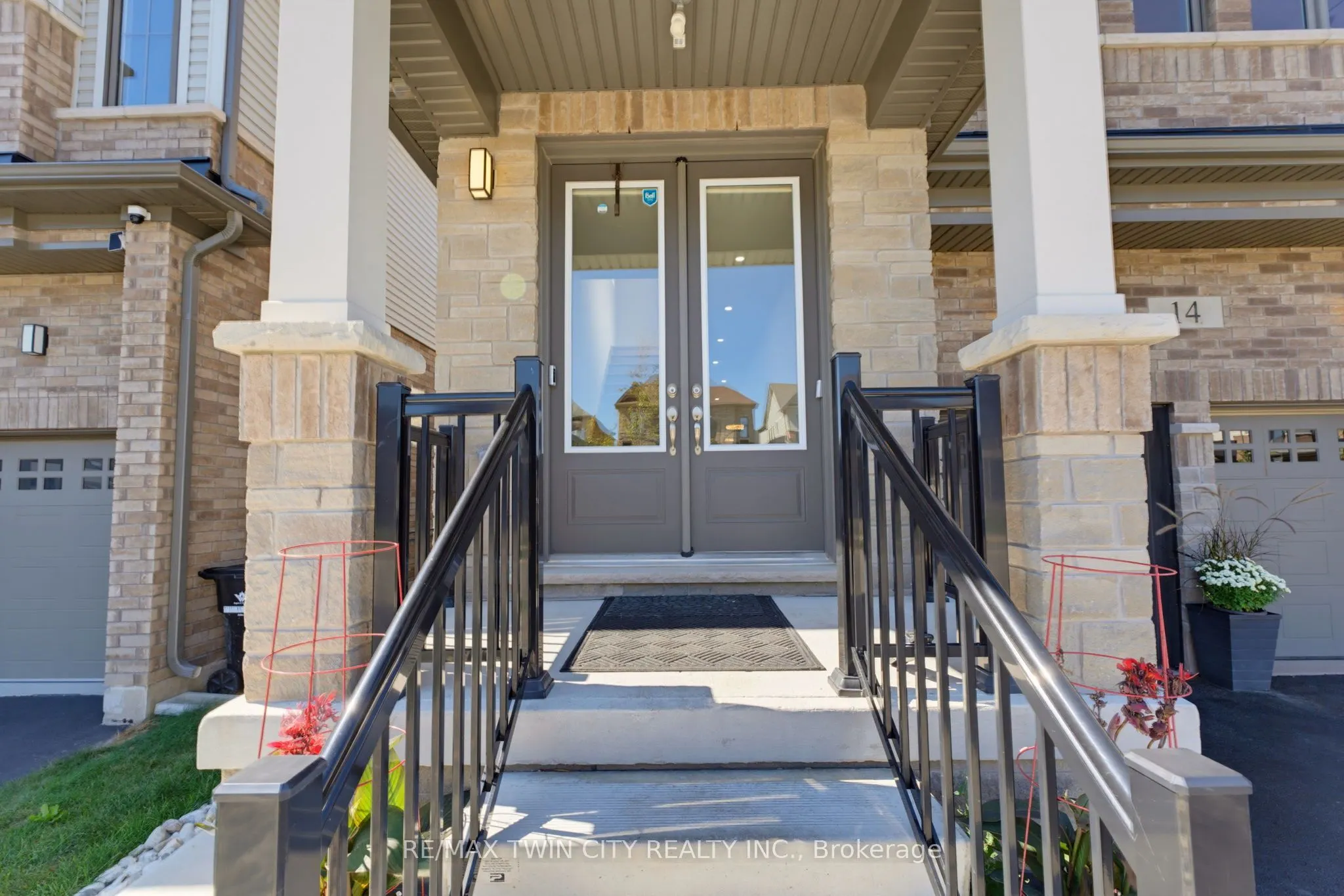 14 Rustic Oak Trail