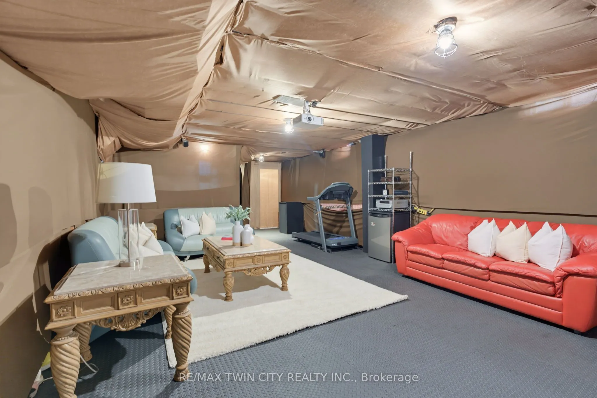 14 Rustic Oak Trail