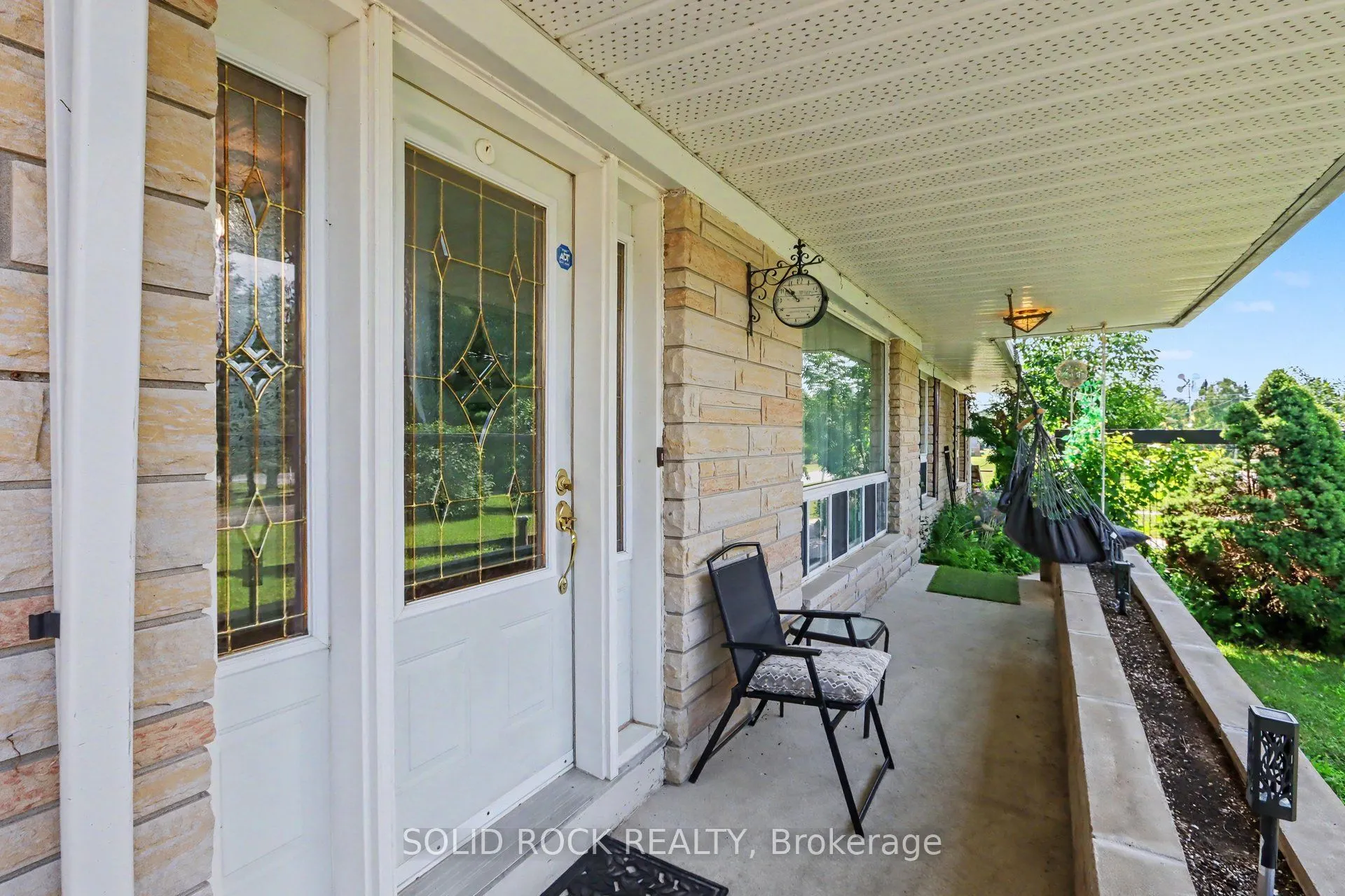220 Highfield Crescent