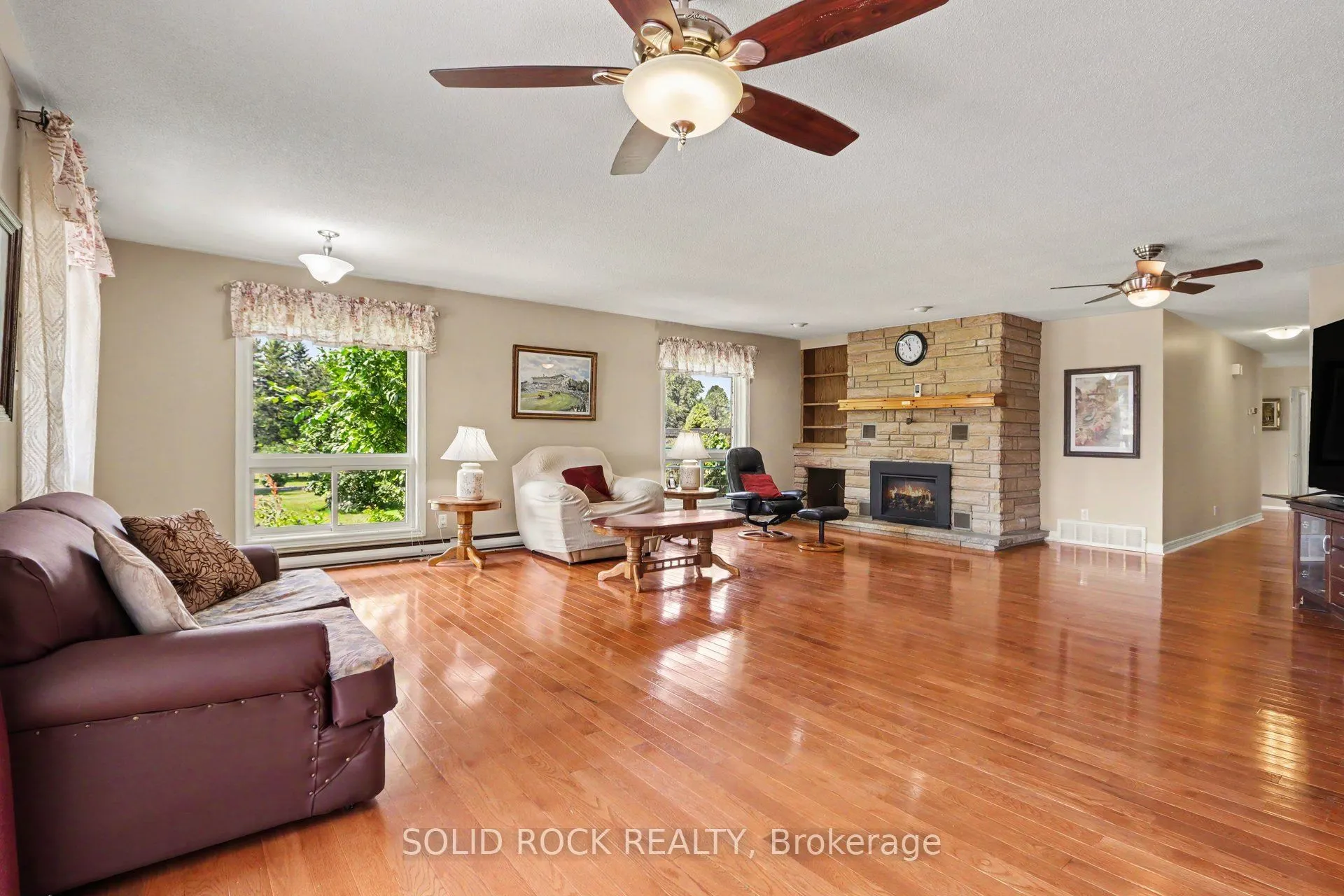 220 Highfield Crescent